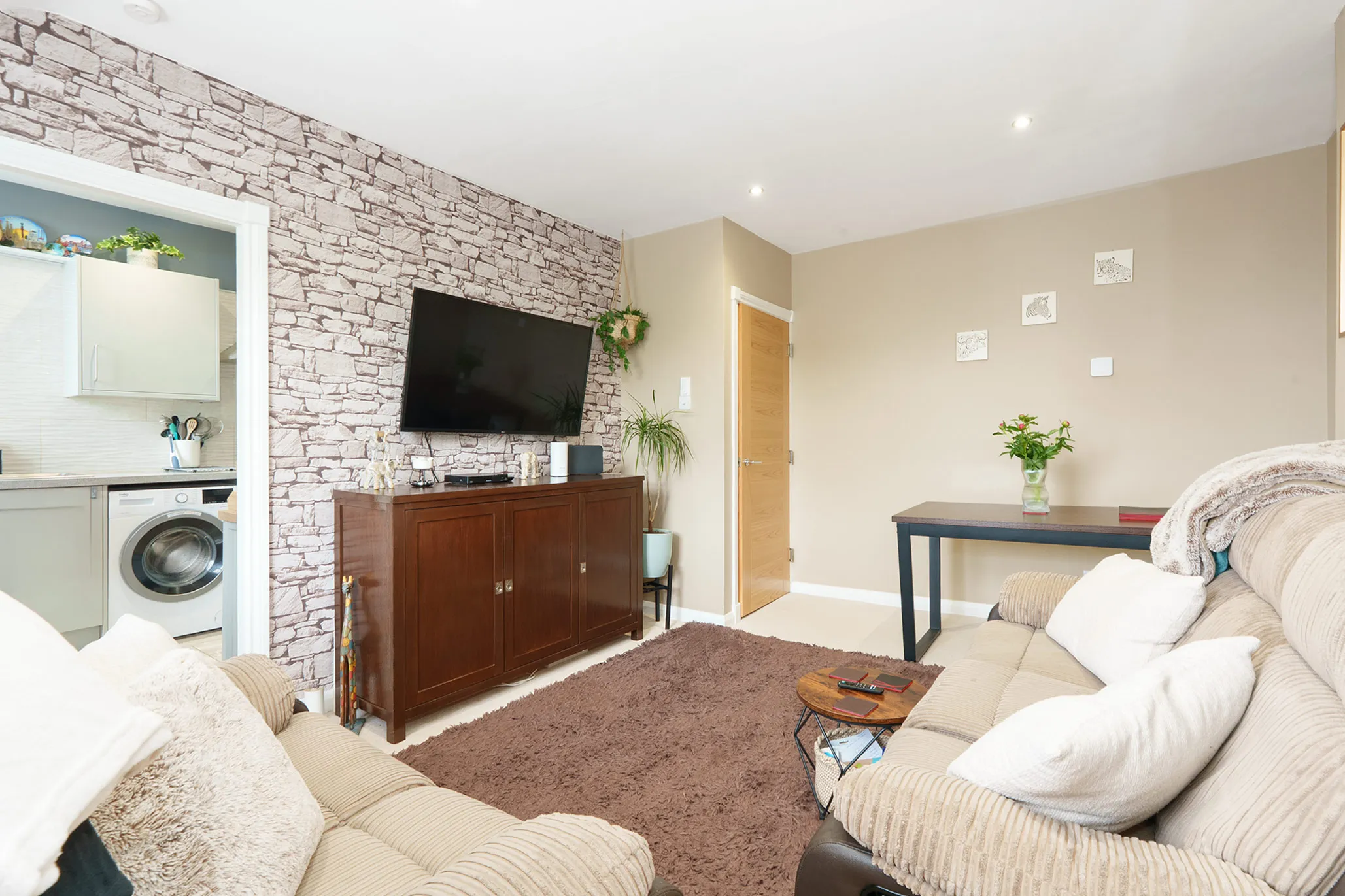Flat 9, Atholville, Castle Drive, Douglas. — Photo 4 of 5