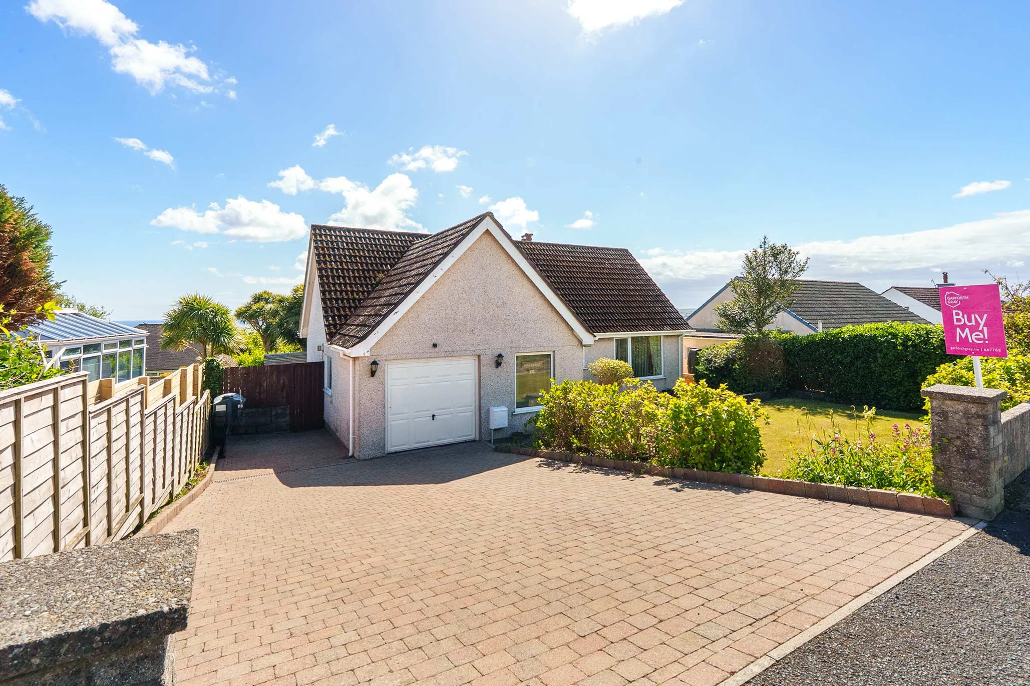 Clovelly, 60 Howe Road, Onchan. — Photo 1 of 5