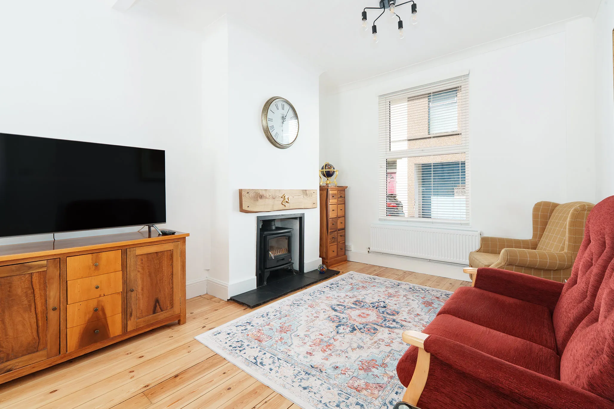 15 Allan Street, Douglas. — Photo 2 of 5