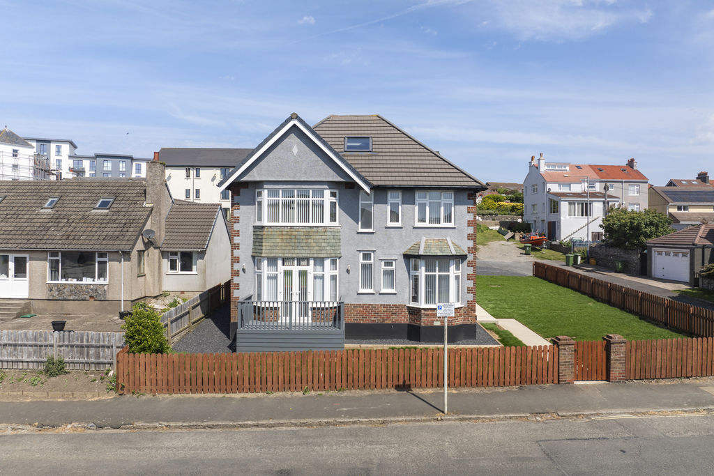 Arnside, Bay View Road, Port Erin IM9 6LF. — Photo 1 of 32