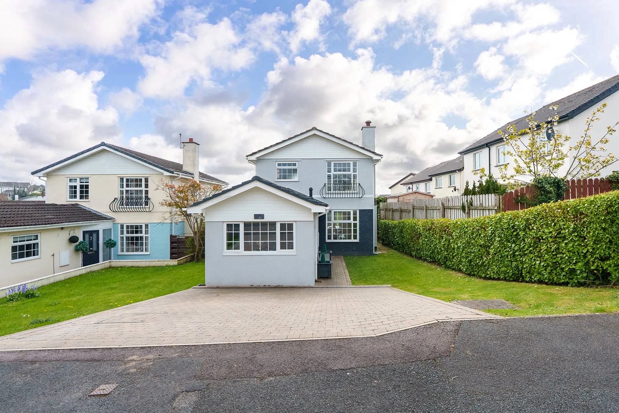 2 Larch Hill, Douglas. — Photo 1 of 5