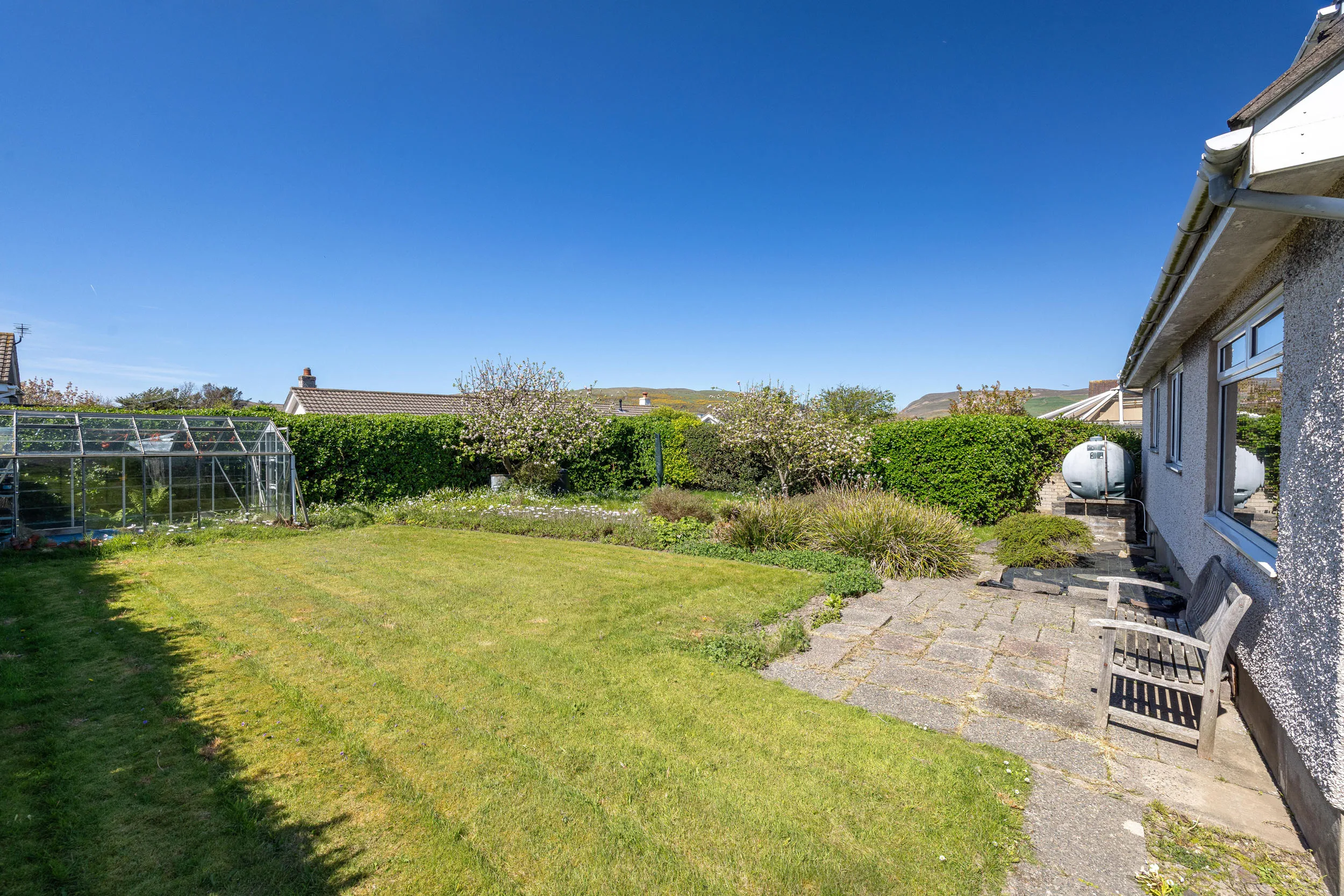 16 Droghadfayle Park, Port Erin. — Photo 3 of 5