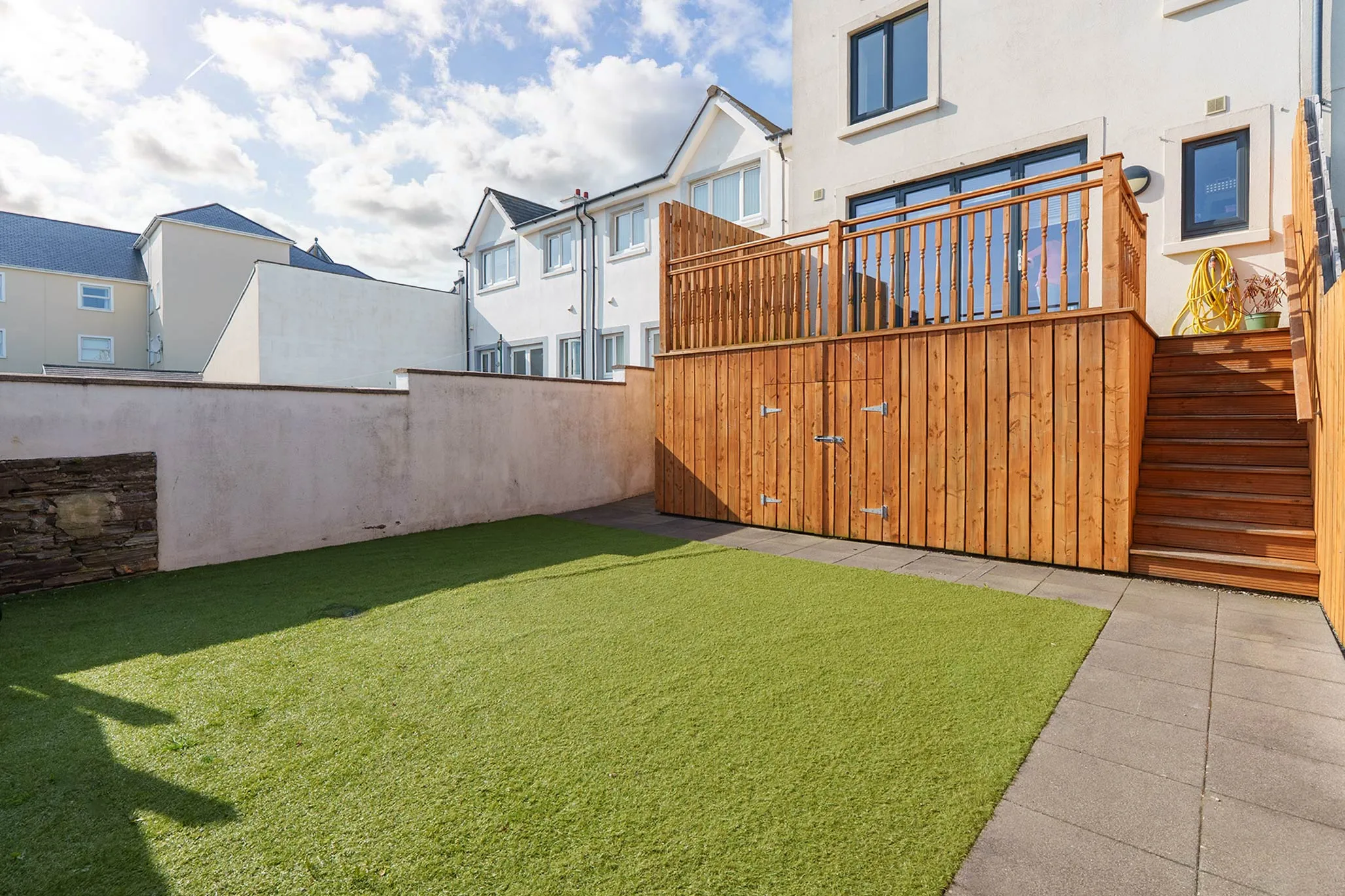 1 Bradda Place, Maine Road, Port Erin. — Photo 2 of 5