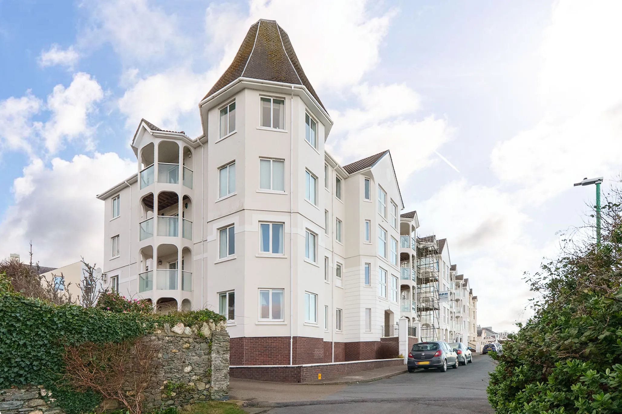 Flat 8, The Fountains, Ballure Promenade, Ramsey. — Photo 1 of 5