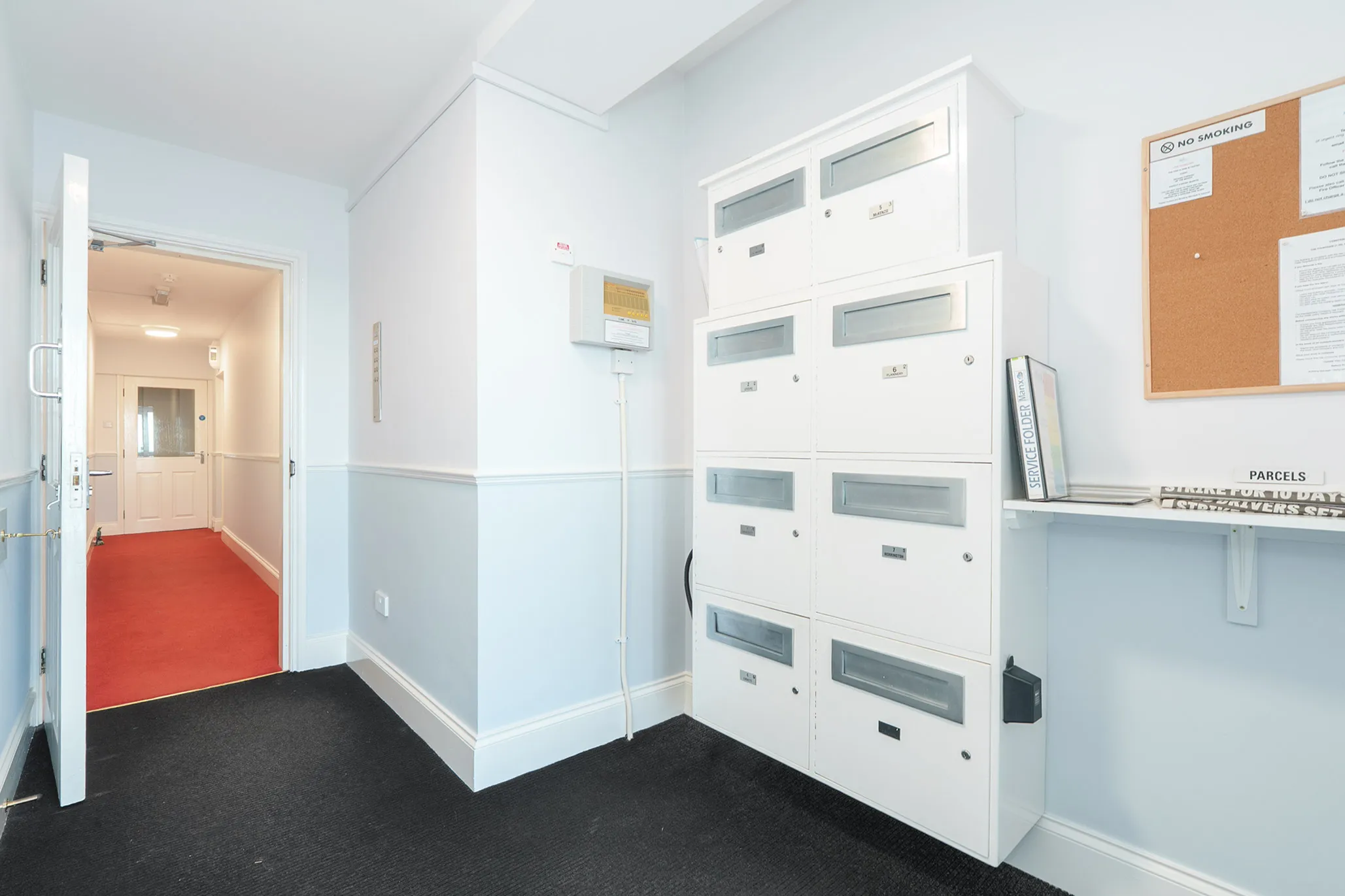 Flat 8, The Fountains, Ballure Promenade, Ramsey. — Photo 4 of 5