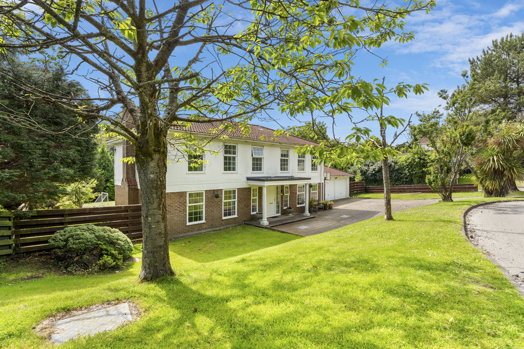 2 River Vale, Braddan IM4 4TH. — Photo 1 of 32