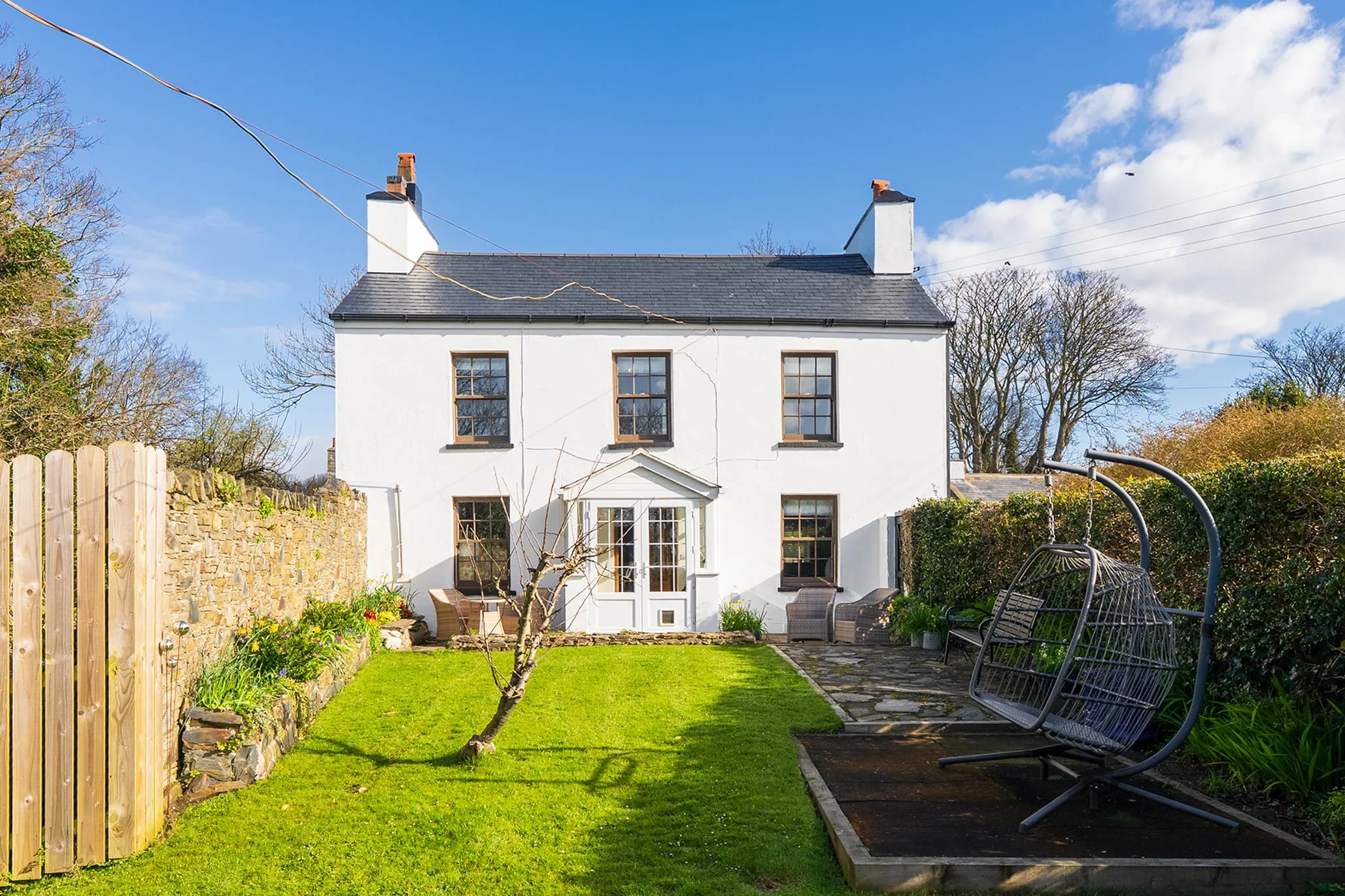 Yarrow Cottage, Glen Road, Colby. — Photo 1 of 5