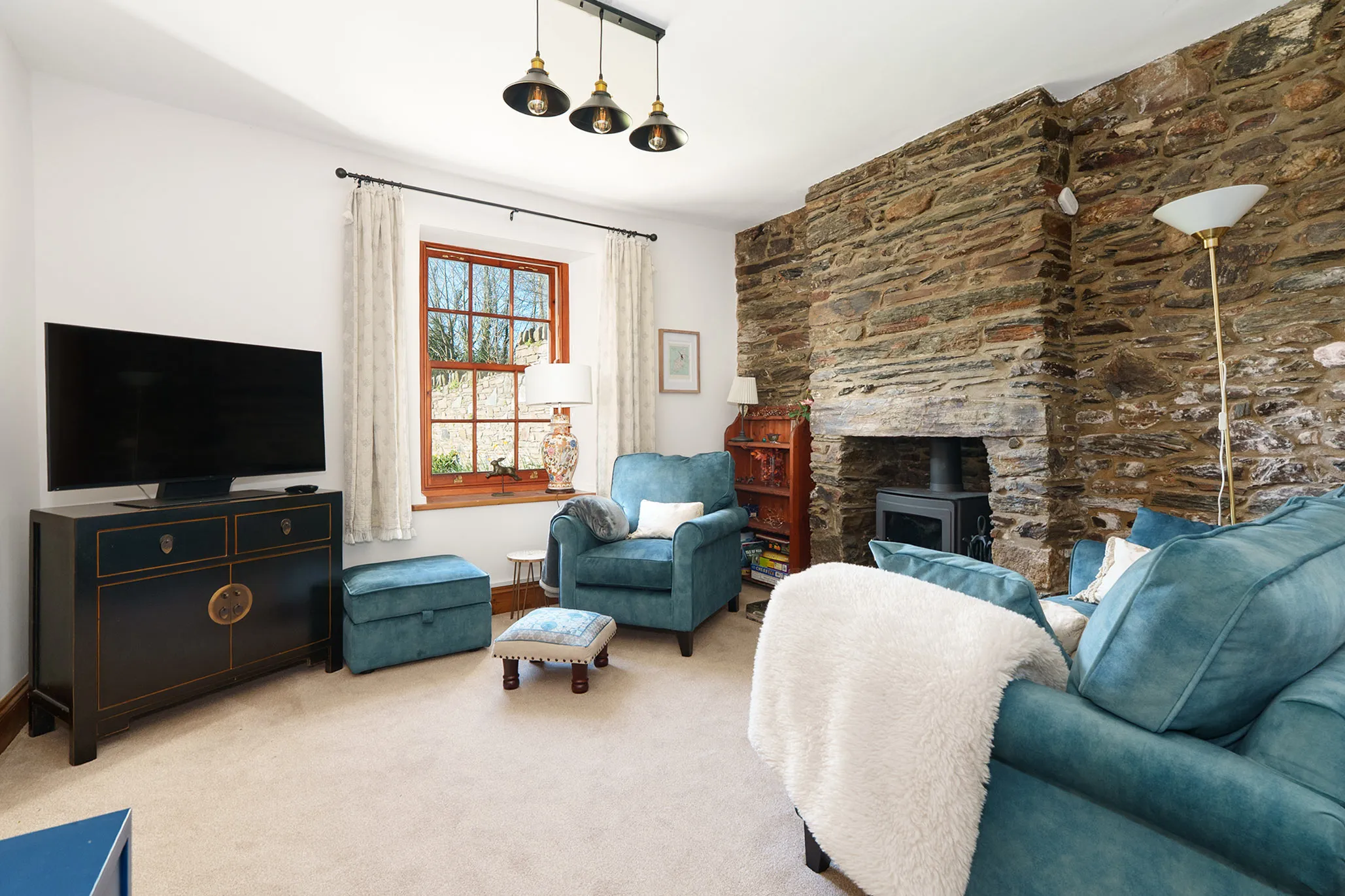 Yarrow Cottage, Glen Road, Colby. — Photo 4 of 5