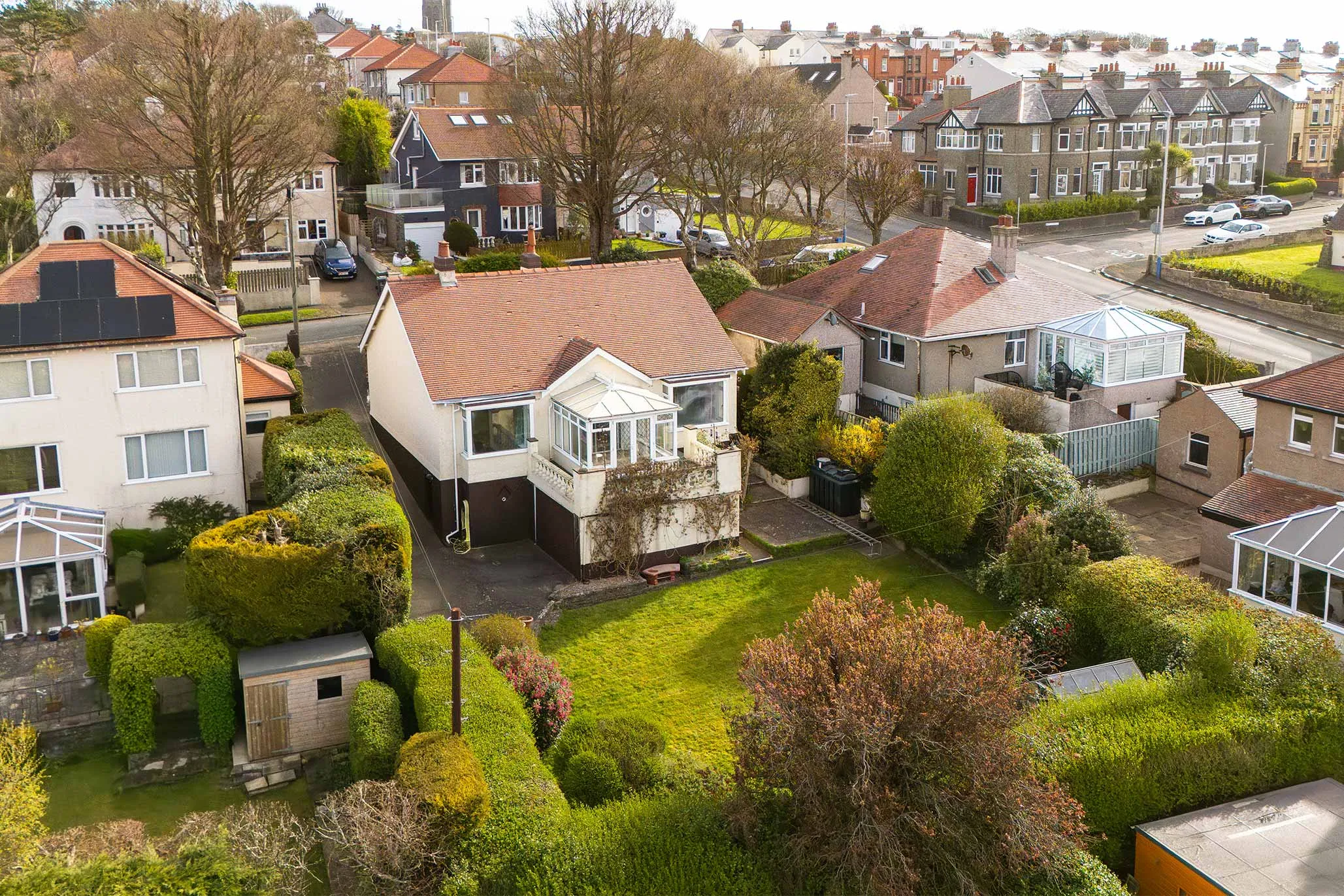 1 High View Road, Douglas. — Photo 2 of 5