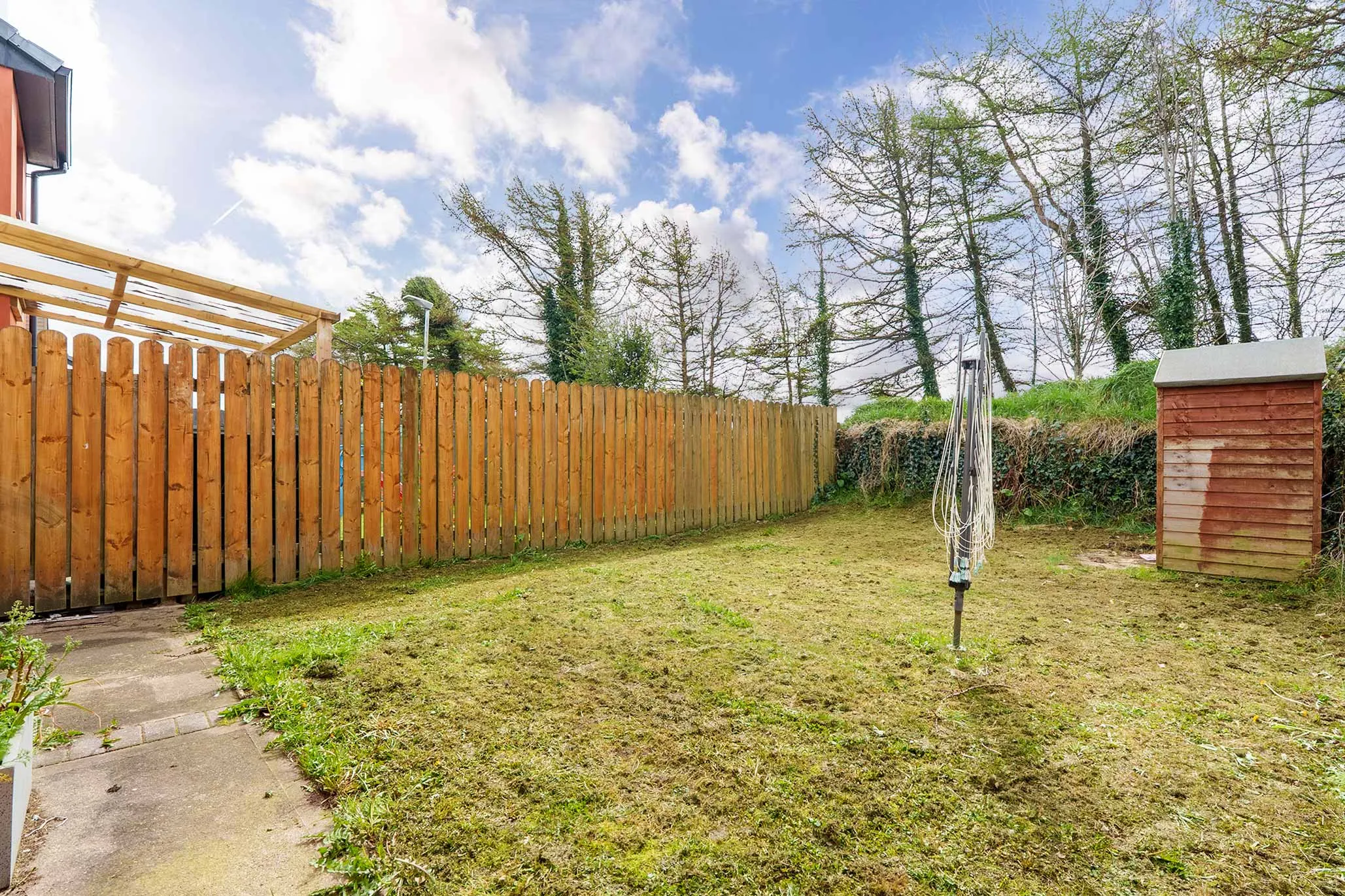 17 Hampton Farm, Douglas. — Photo 2 of 5