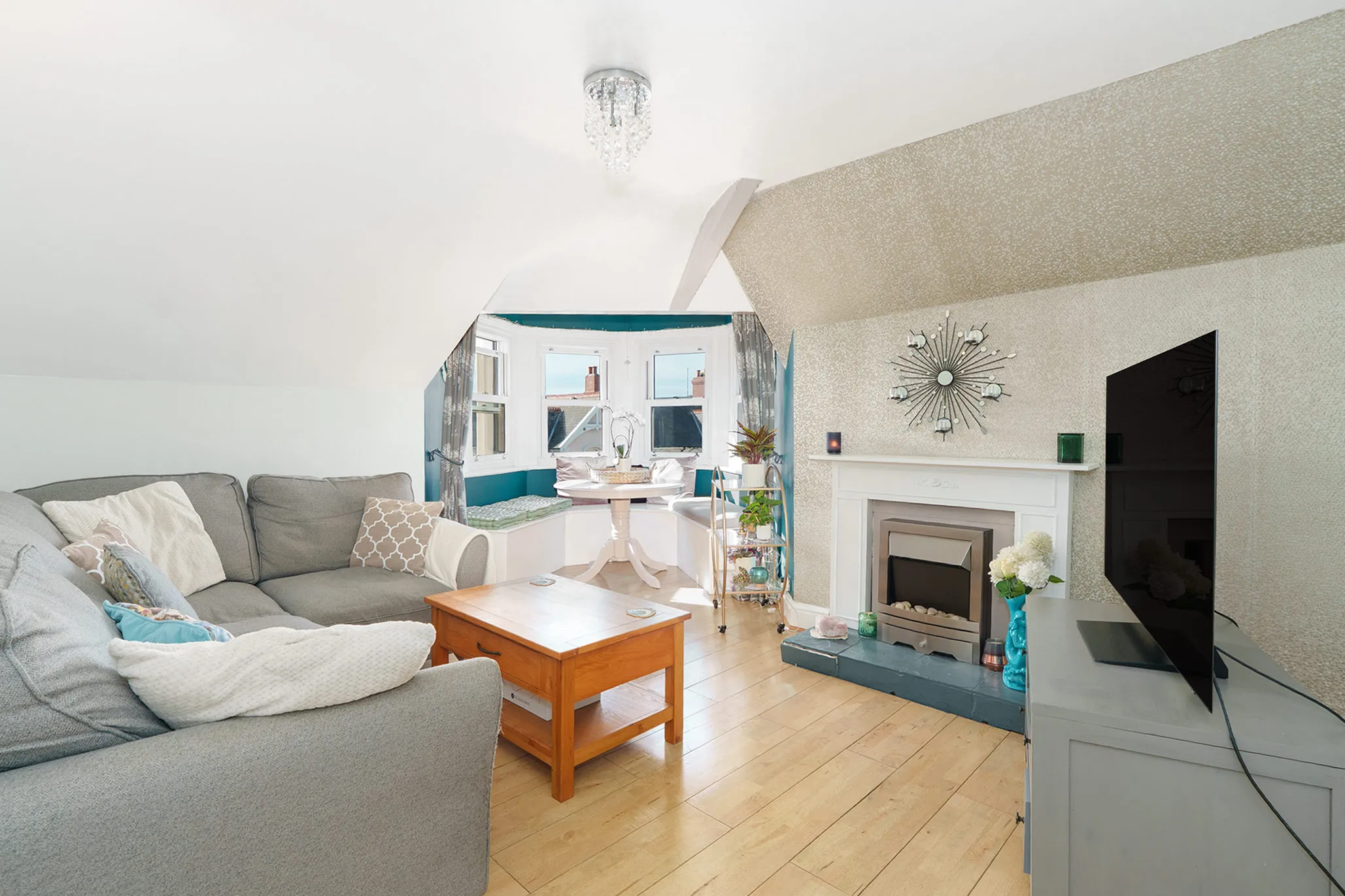 Flat 3, 8 Hawarden Avenue, Douglas. — Photo 2 of 5