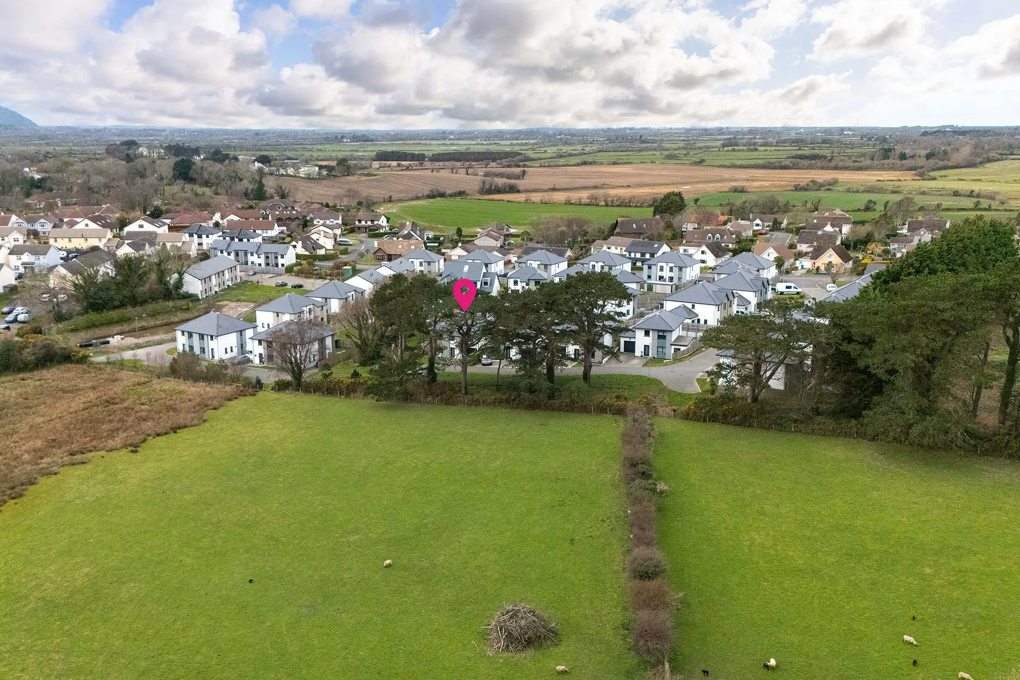 31 Gibbs Grove, Ramsey. — Photo 2 of 5