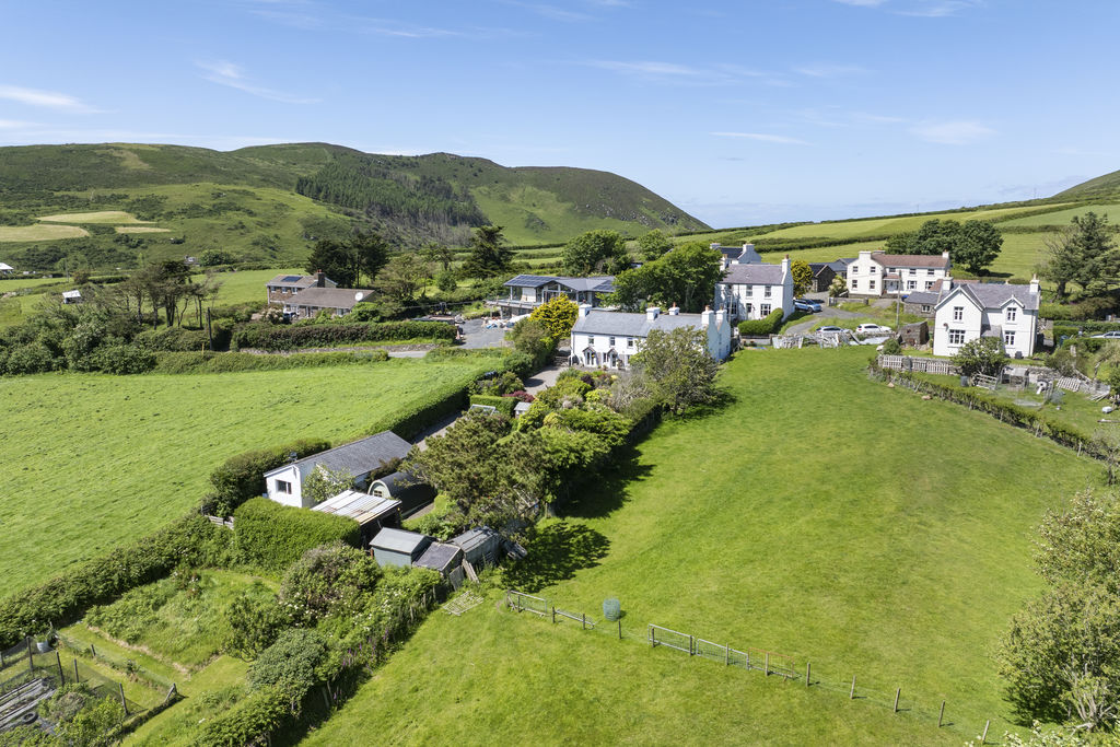 Thie ny Chibbyr, Surby Road Surby, Port Erin IM9 6TA. — Photo 5 of 51