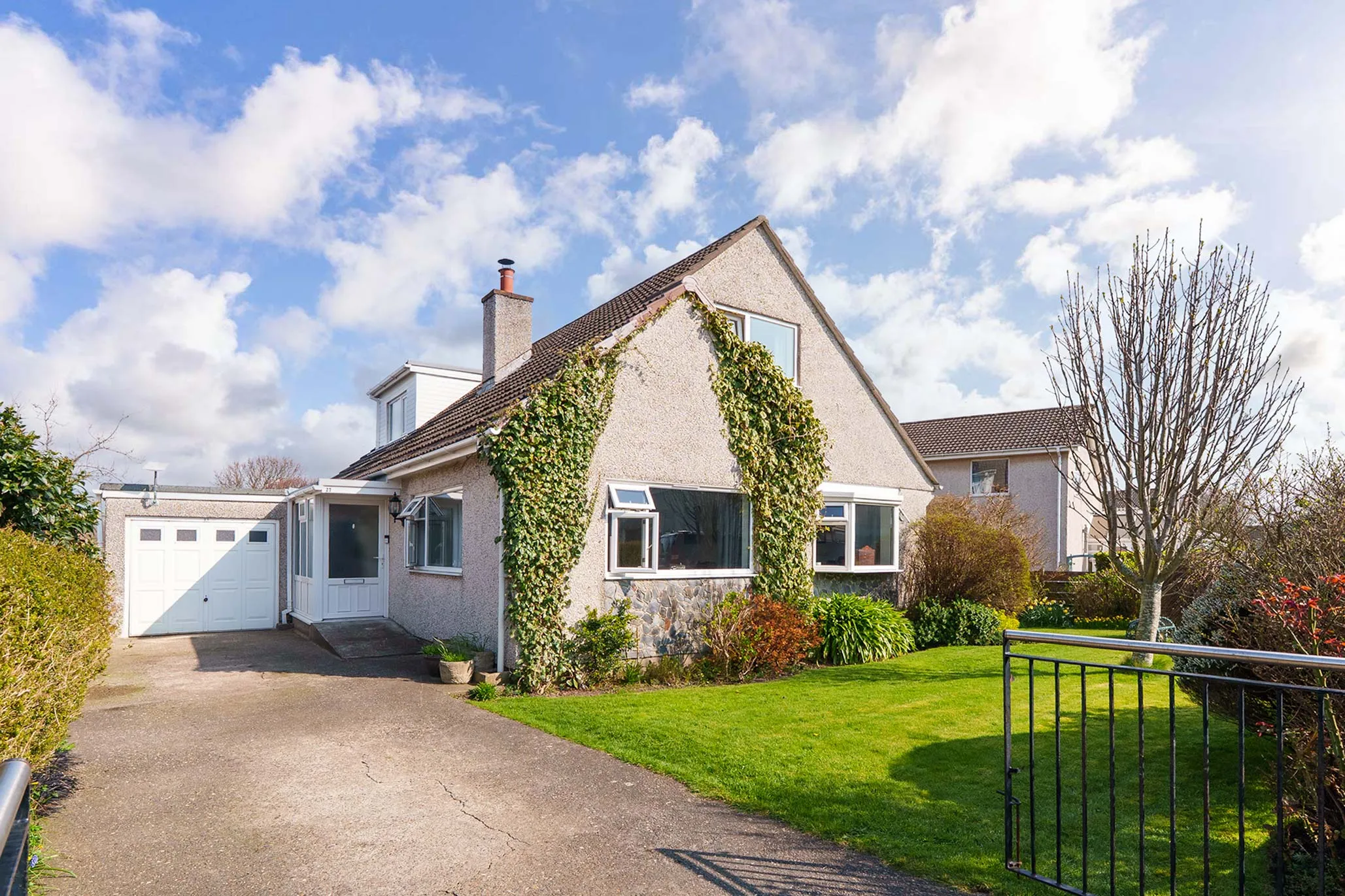 27 Droghadfayle Park, Port Erin. — Photo 1 of 5