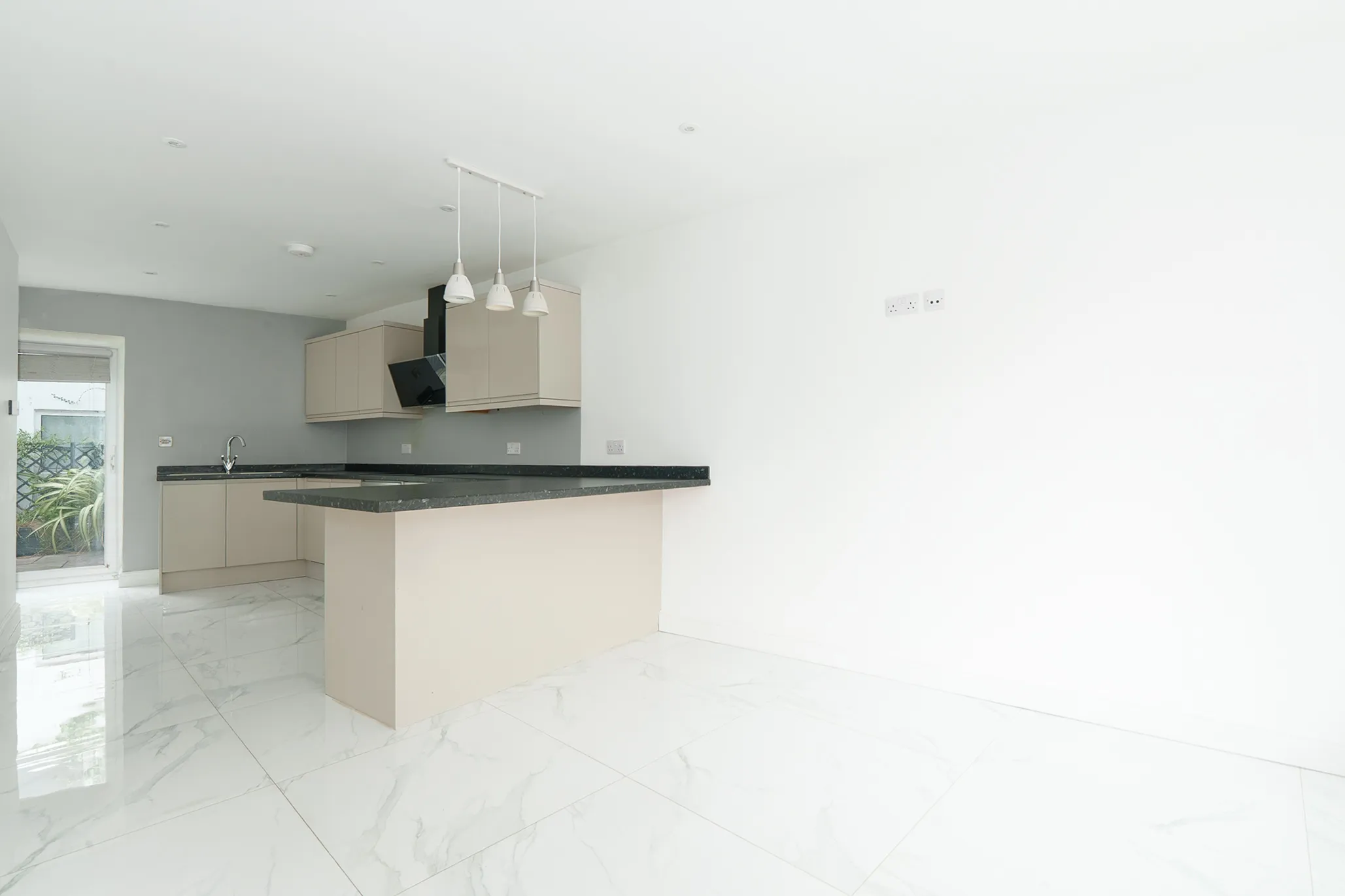 10A, Stanley Place, Douglas. — Photo 5 of 5