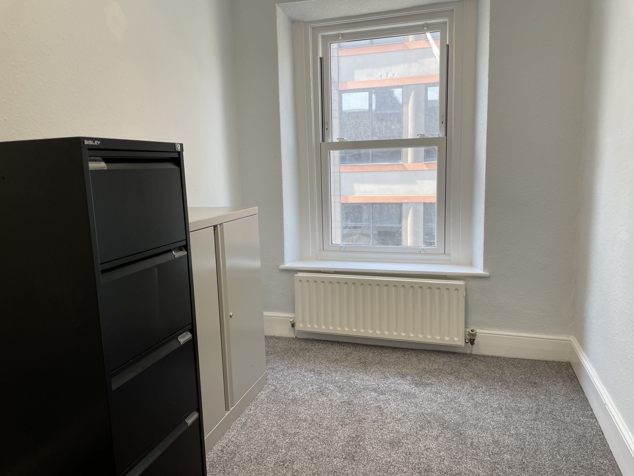 2nd & 3rd Floor Suites, 6 Hill Street, Douglas. — Photo 4 of 8