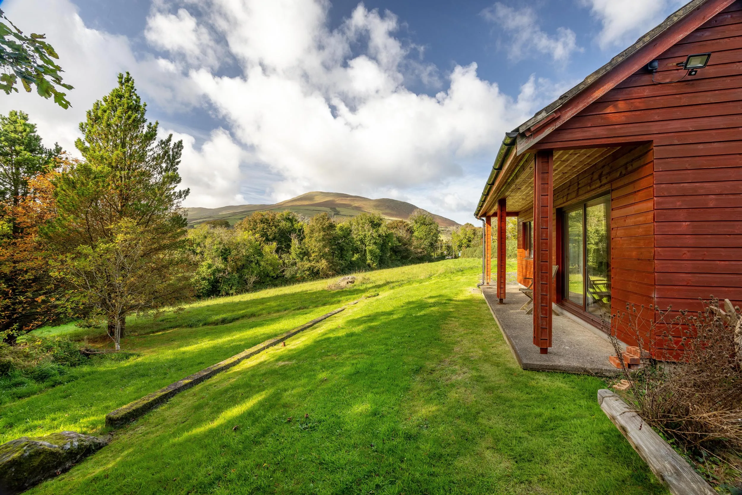 Crowcreen Cottage, Ballaglass Glen Road, Ramsey. — Photo 3 of 5