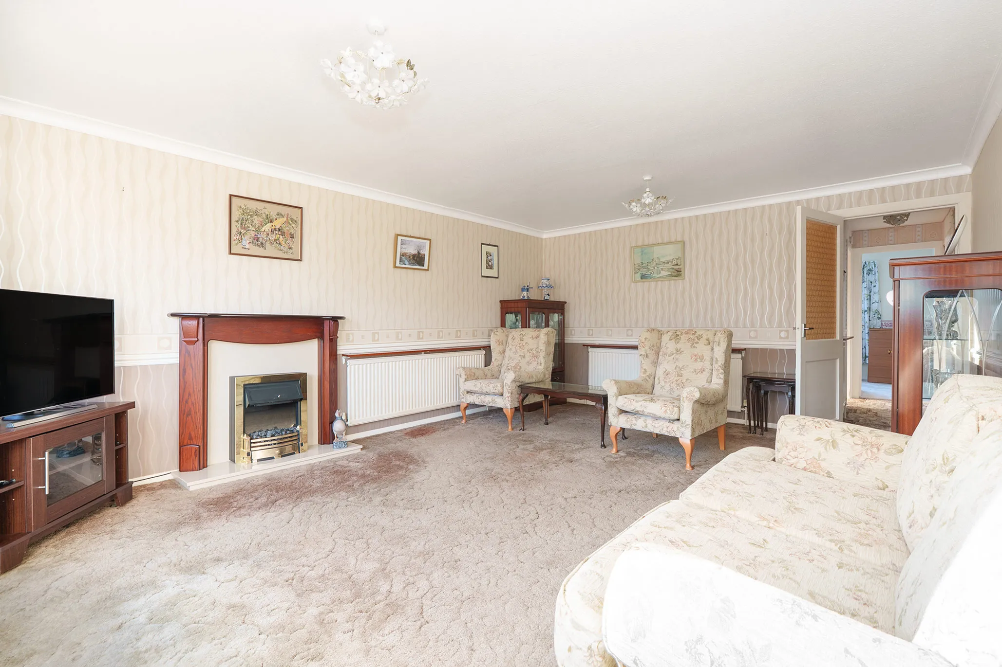 8 Hillberry Close, Glen Park, Douglas. — Photo 4 of 5