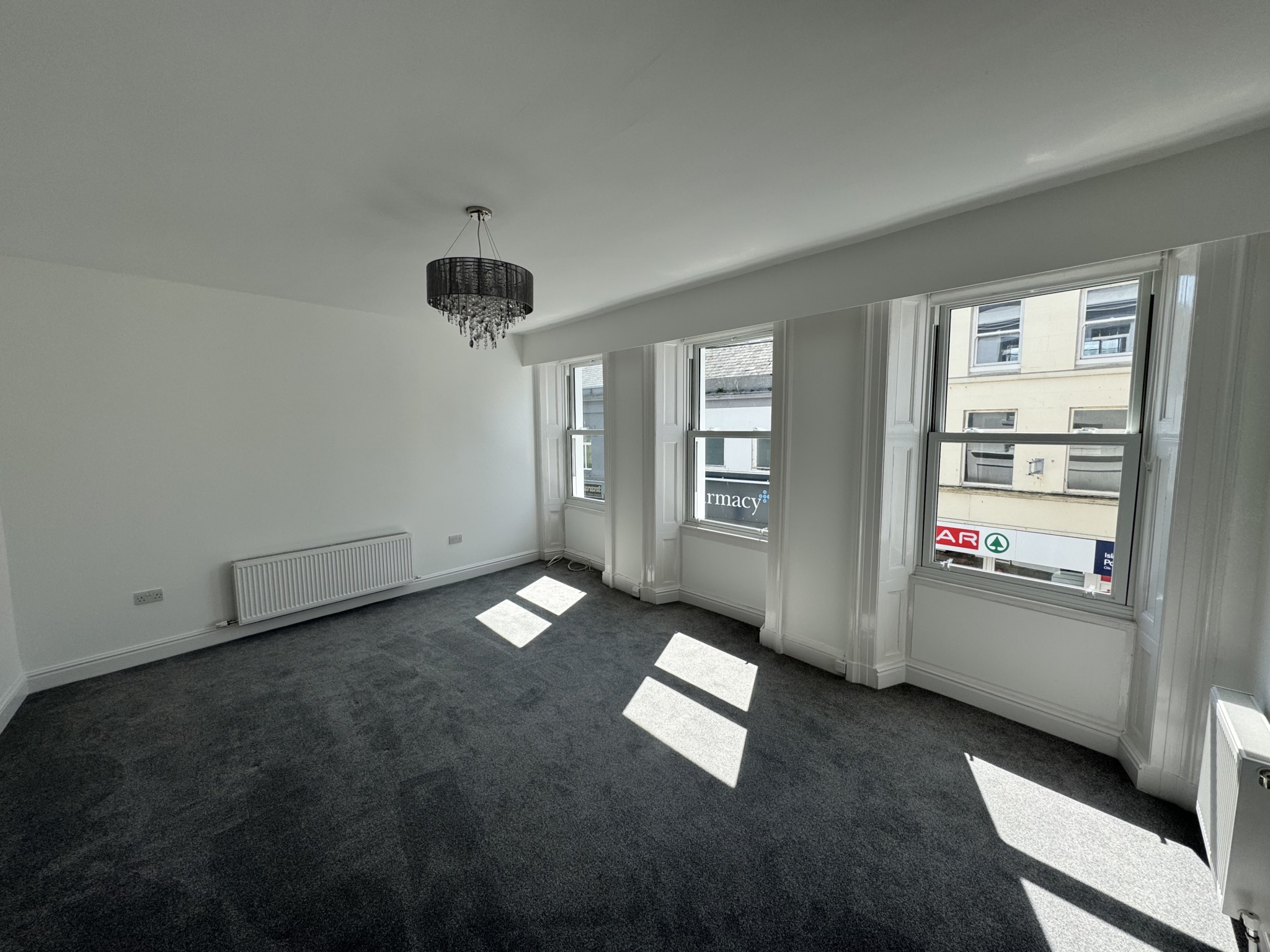 26 & 26a Parliament Street, Ramsey, IM8 1AW. — Photo 4 of 8