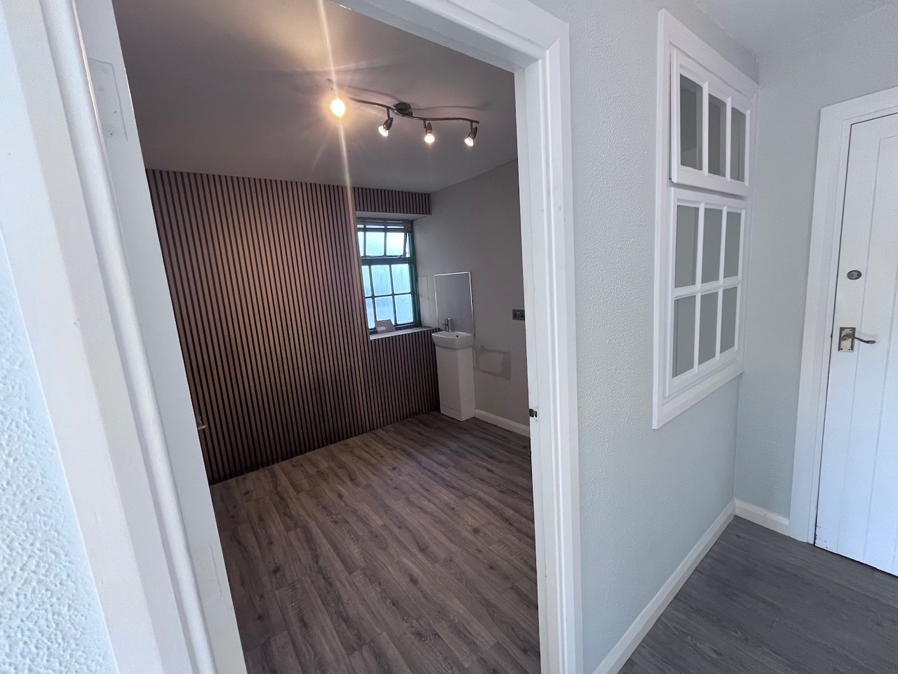 19 Douglas Street, Peel, Douglas. — Photo 5 of 10