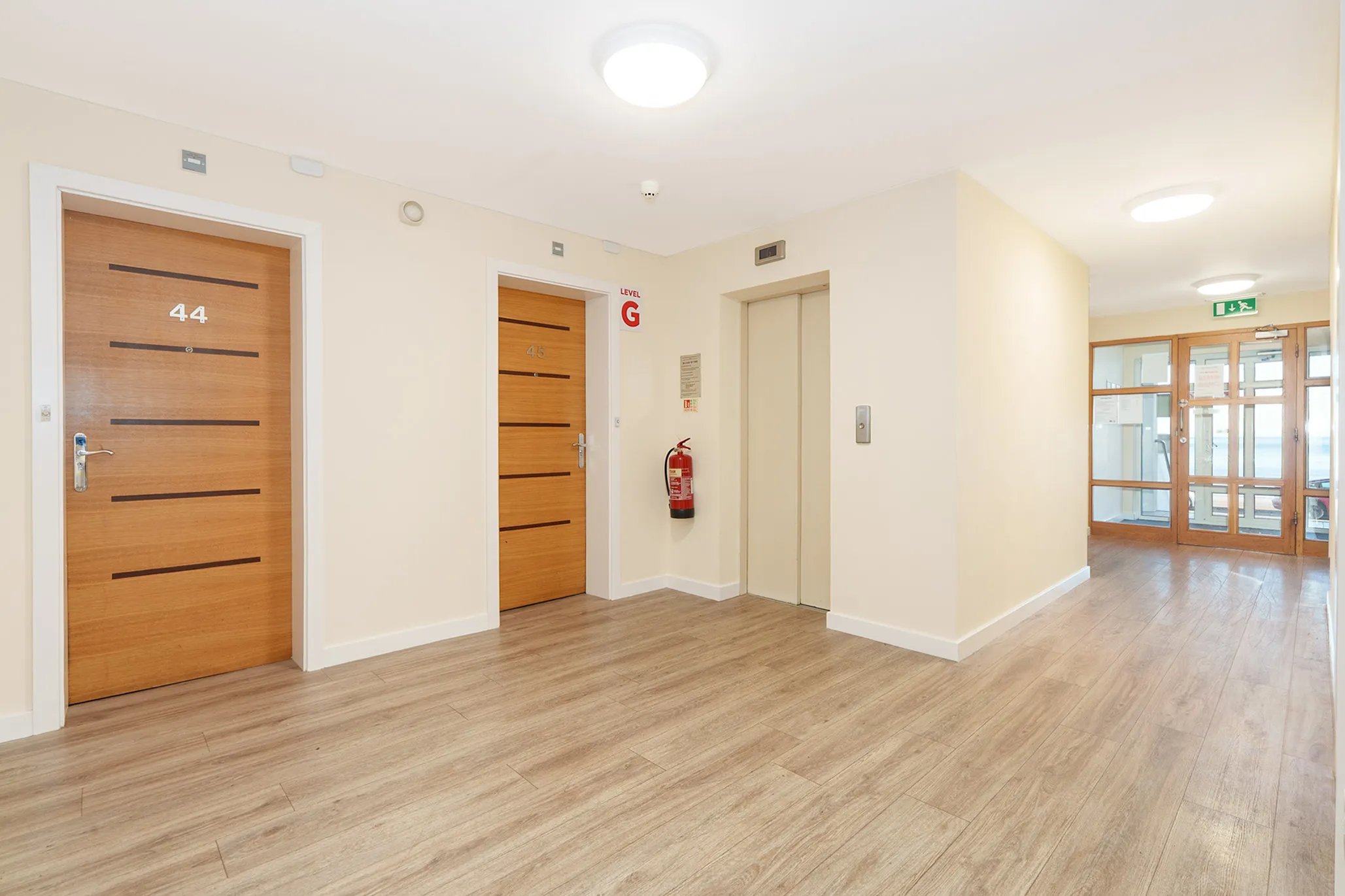 60 Queens Apartments, Palace Terrace, Douglas. — Photo 2 of 5