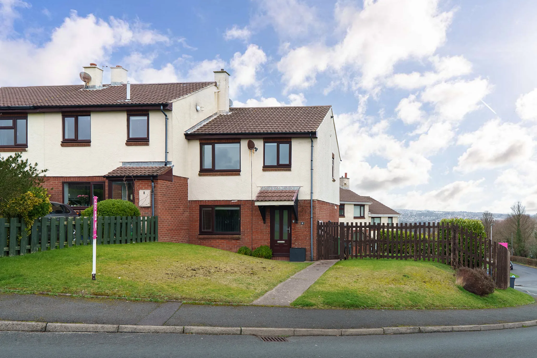6 Bayr Cam, Douglas. — Photo 1 of 5