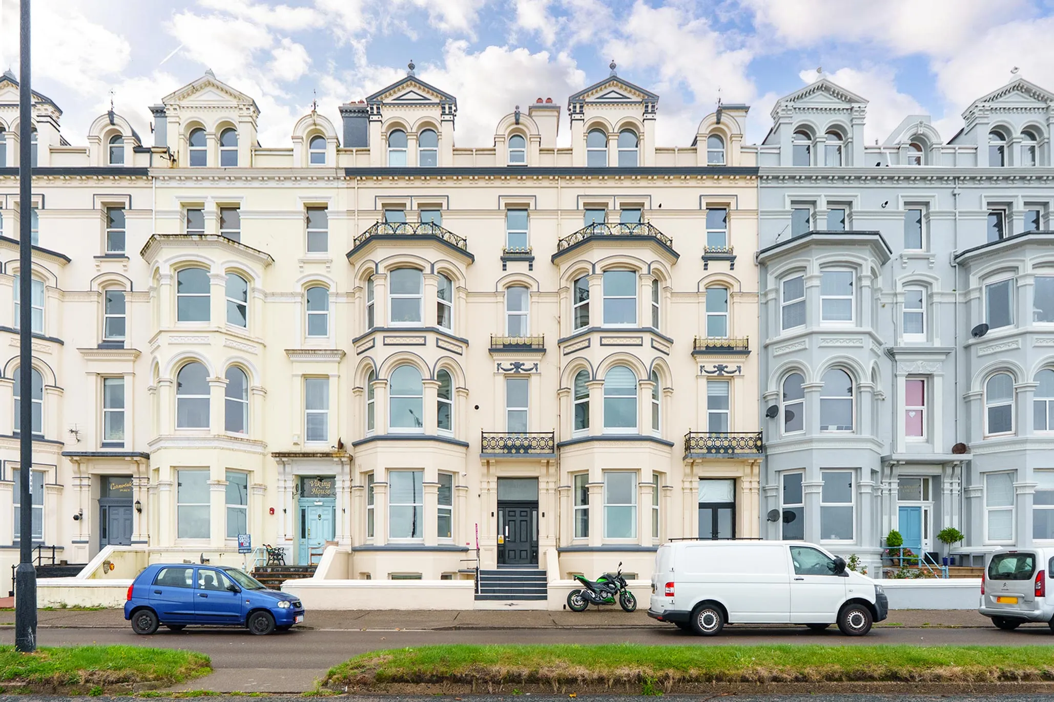 18 Antrim Apartments, Mooragh Promenade, Ramsey. — Photo 1 of 5