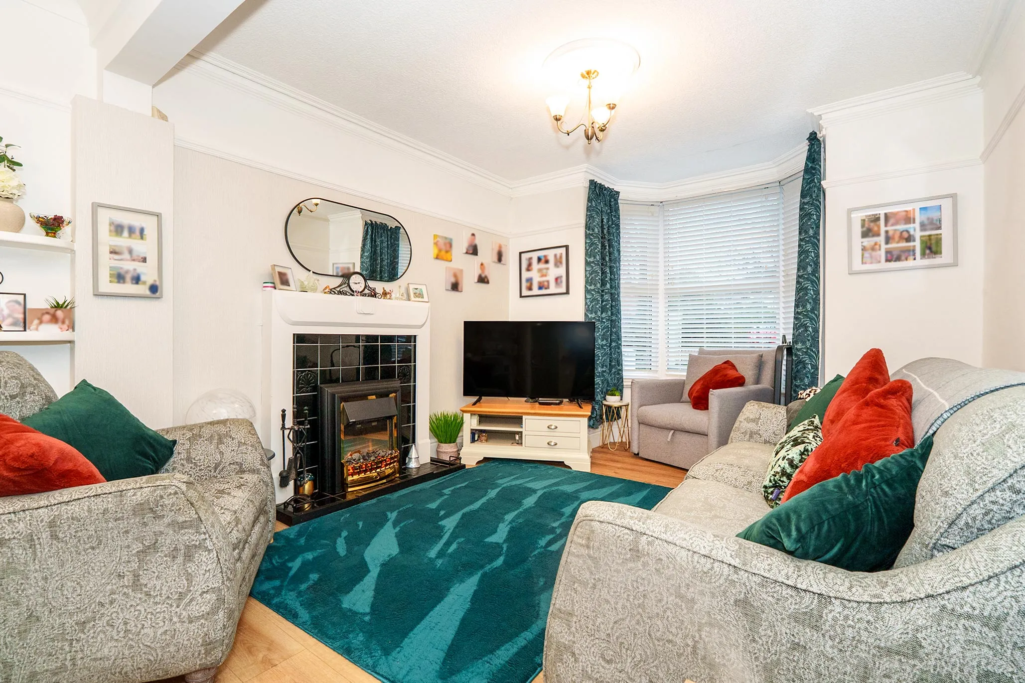42 Summerhill Road, Onchan. — Photo 3 of 5