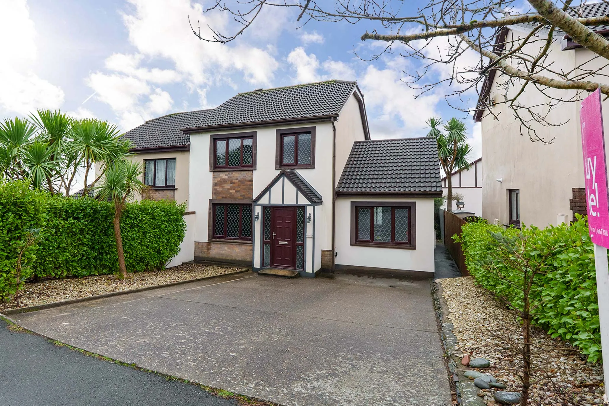 29 Governors Hill, Douglas. — Photo 1 of 5