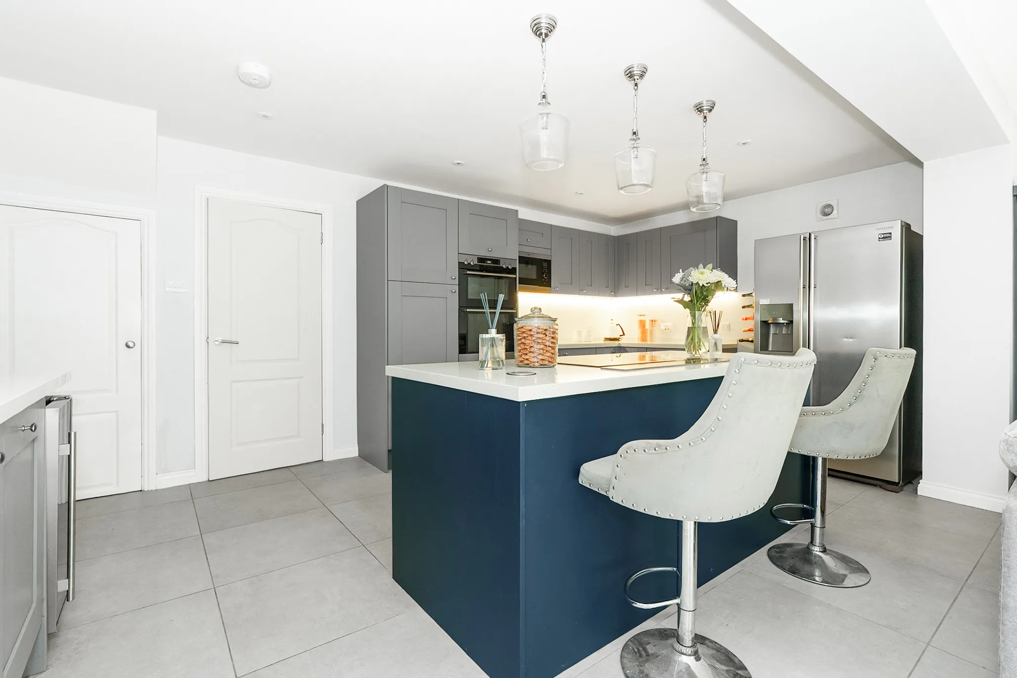 24 Harcroft Avenue, Saddlestone, Douglas. — Photo 4 of 5