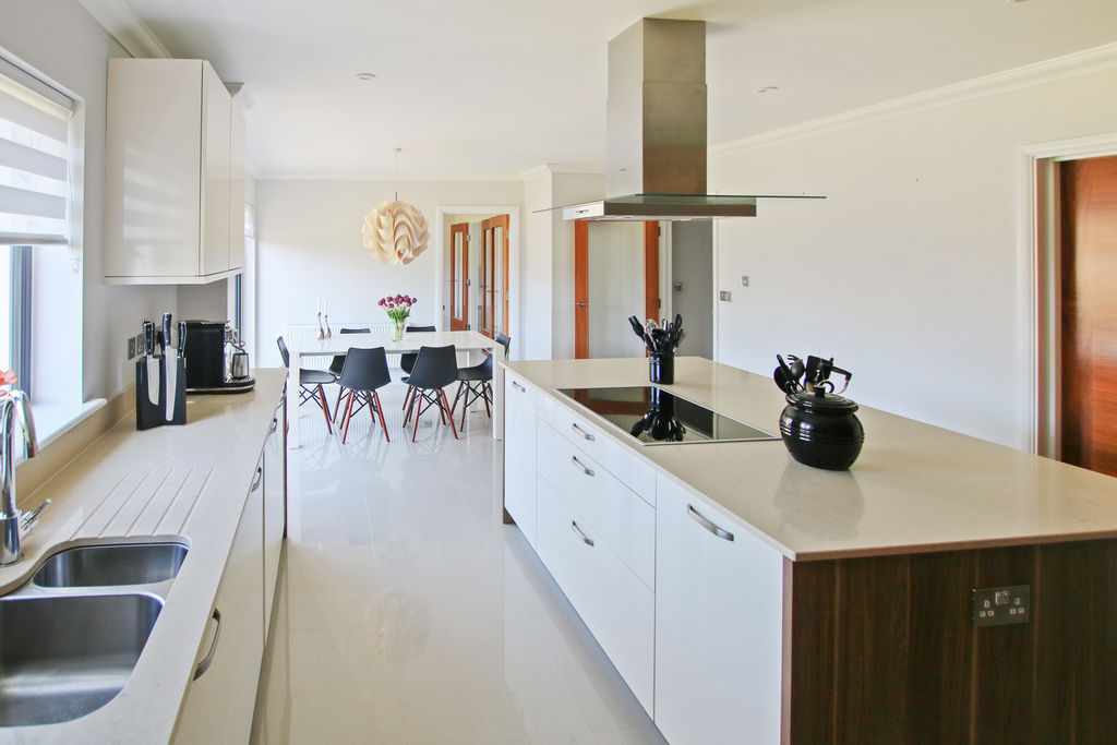 5 Ballakilley Road, Ballakilley, Port Erin IM9 5NN. — Photo 3 of 32