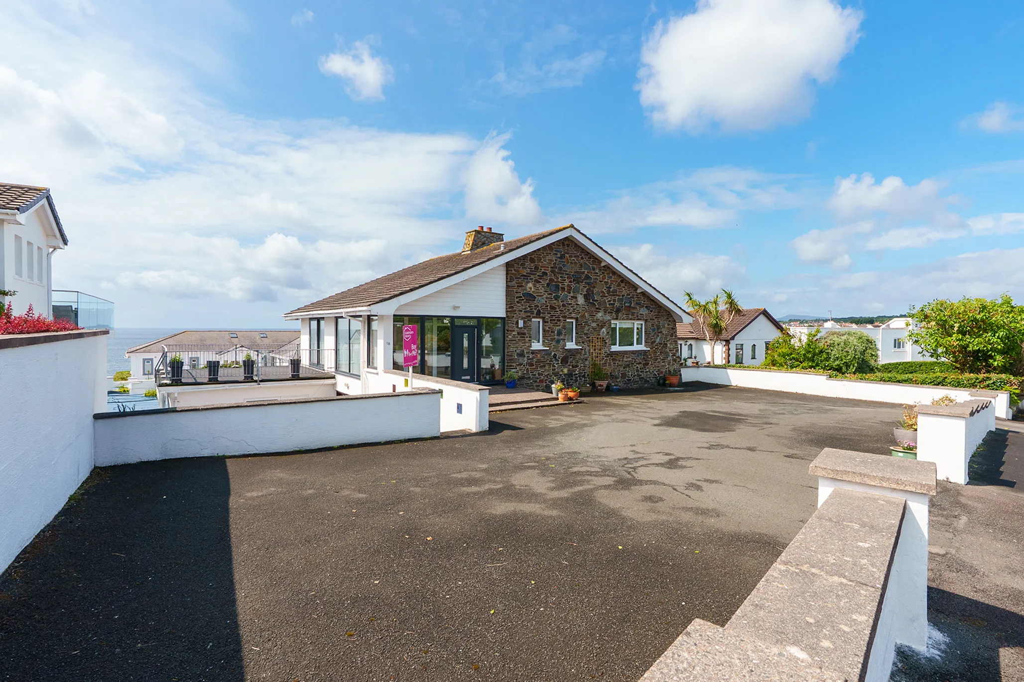 18 Majestic Drive, Onchan. — Photo 2 of 5