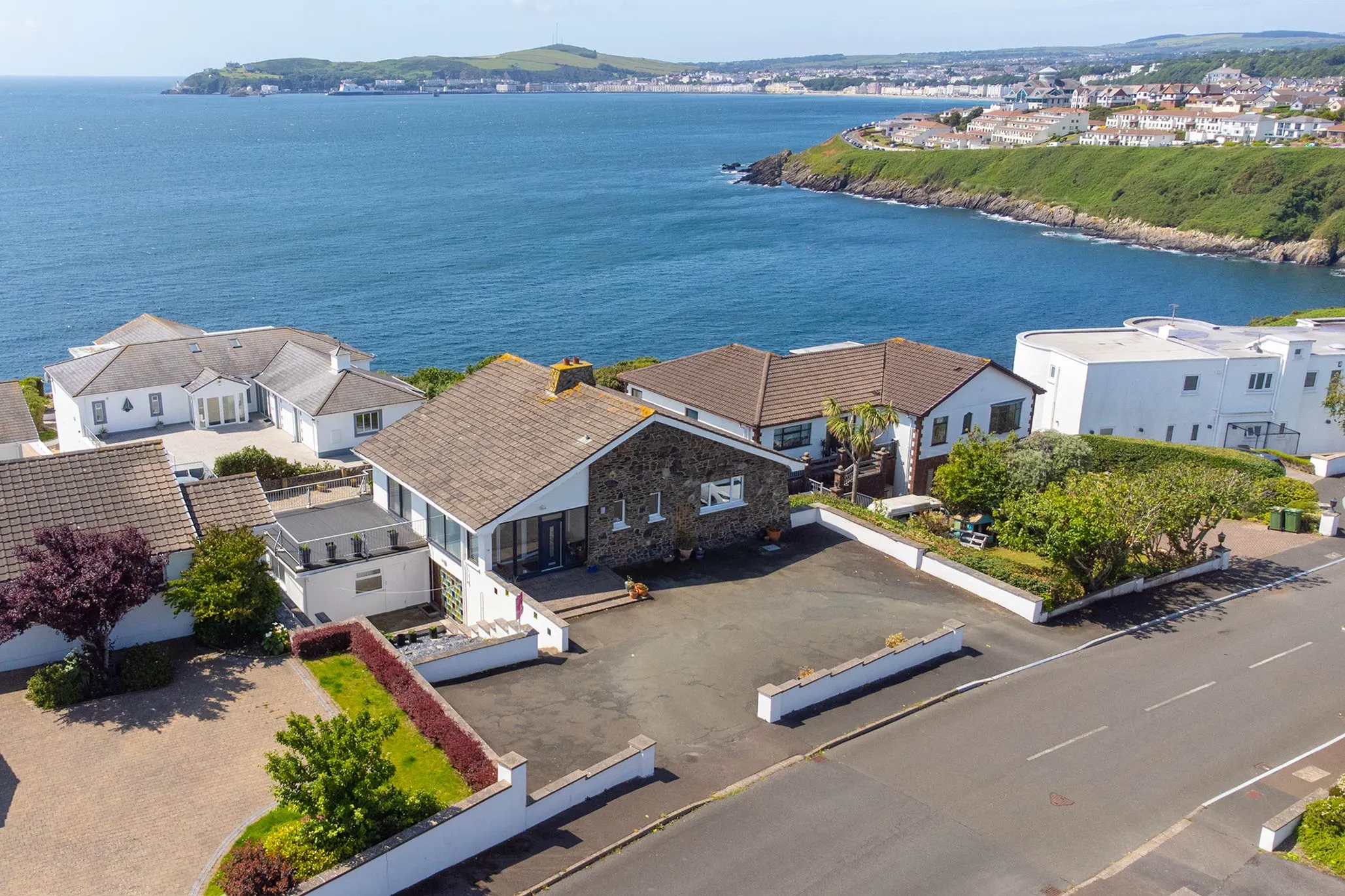 18 Majestic Drive, Onchan. — Photo 3 of 5
