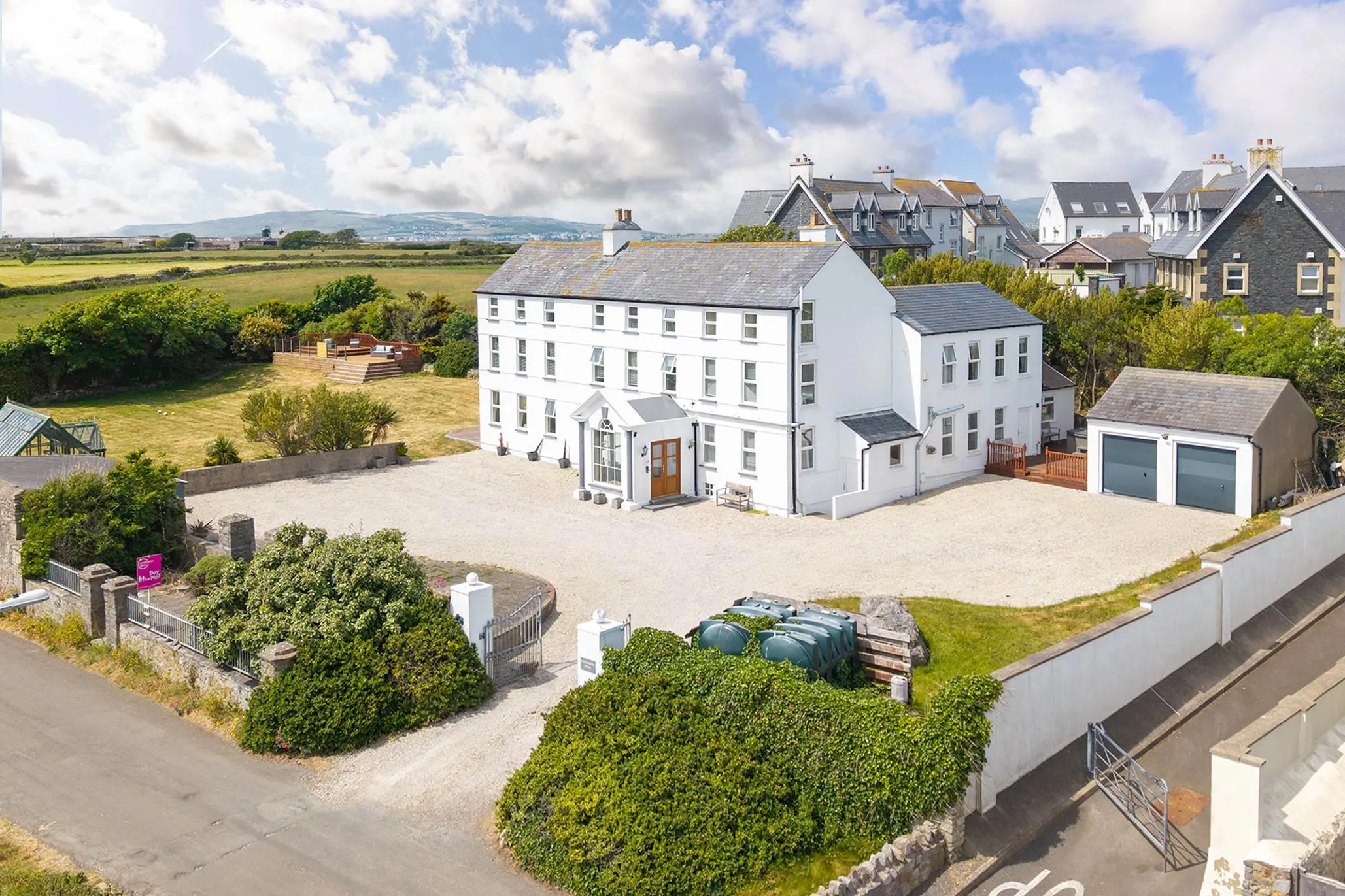 Knock Rushen House, Scarlett, Castletown. — Photo 1 of 5