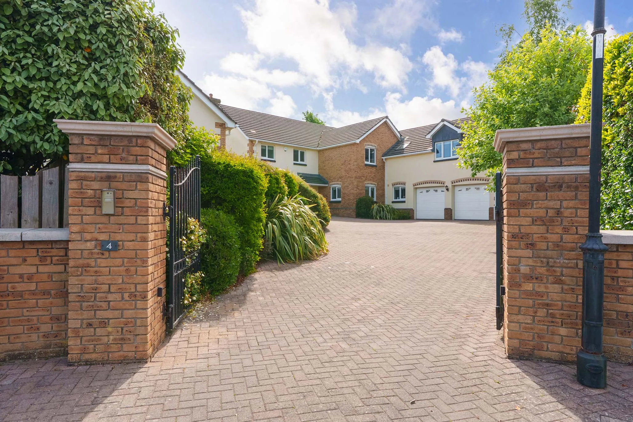 4 Queens Valley, Ramsey. — Photo 2 of 5