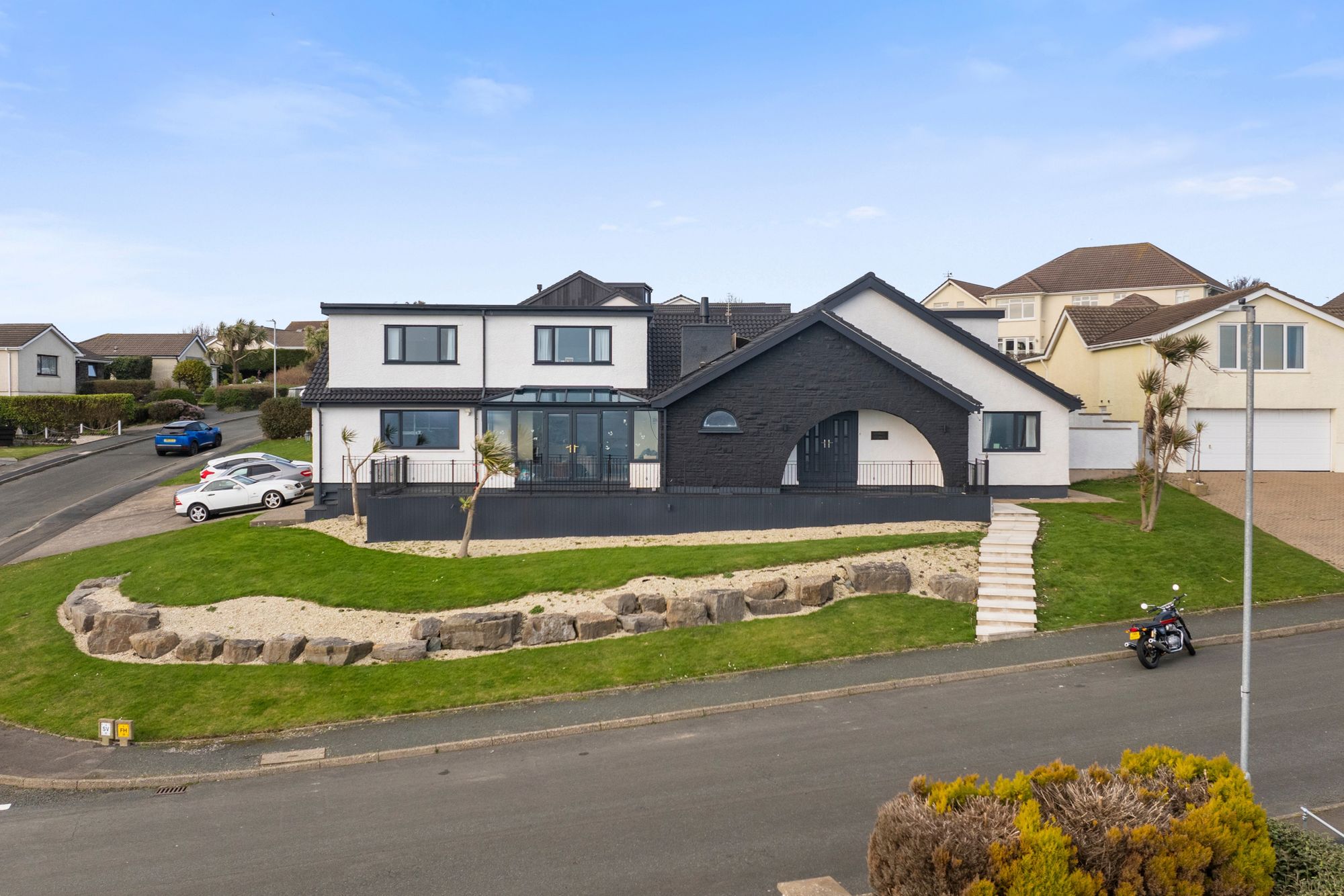 6 bed detached house for sale in Howe Road, Onchan, IM3. — Photo 3 of 3