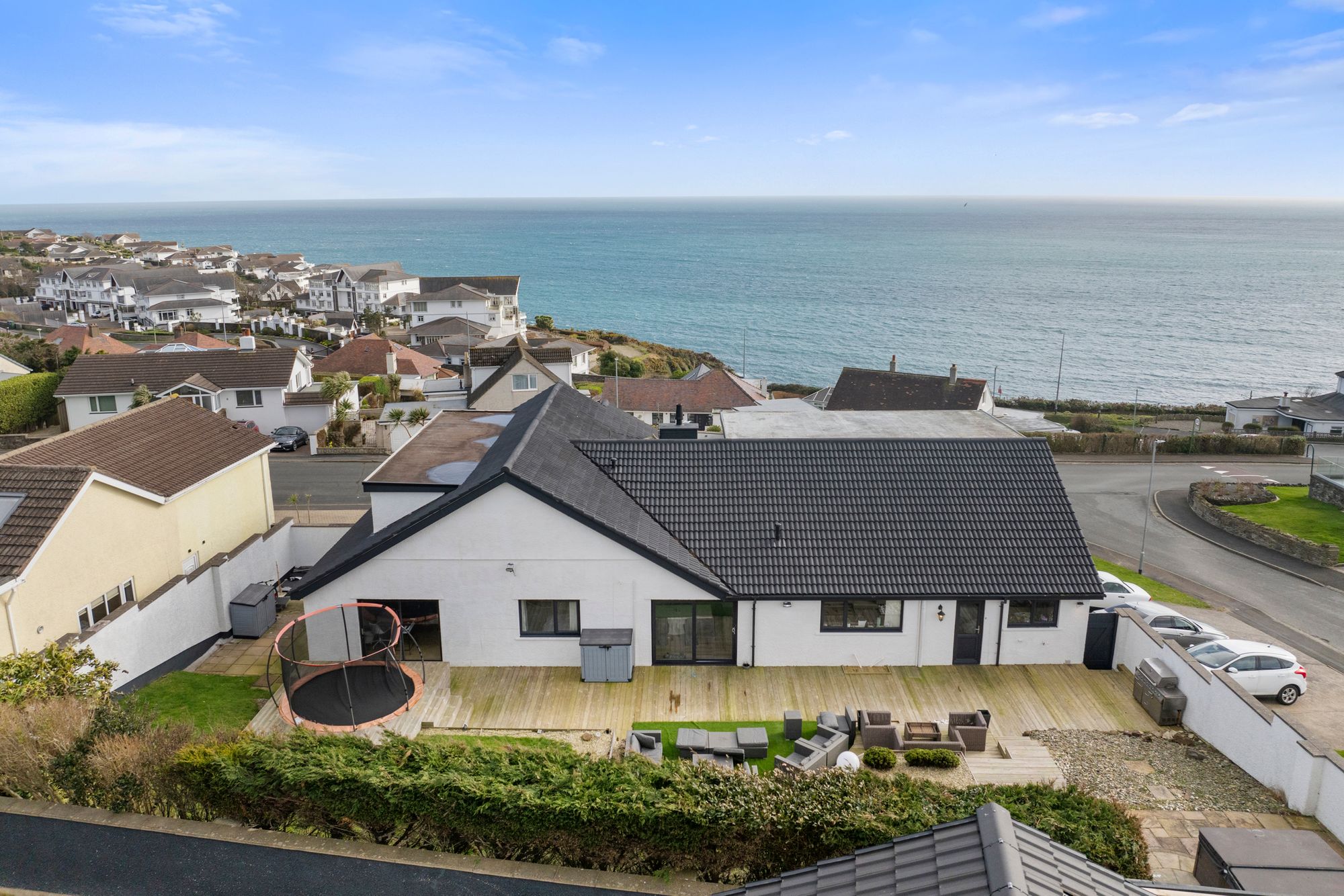 6 bed detached house for sale in Howe Road, Onchan, IM3. — Photo 2 of 3
