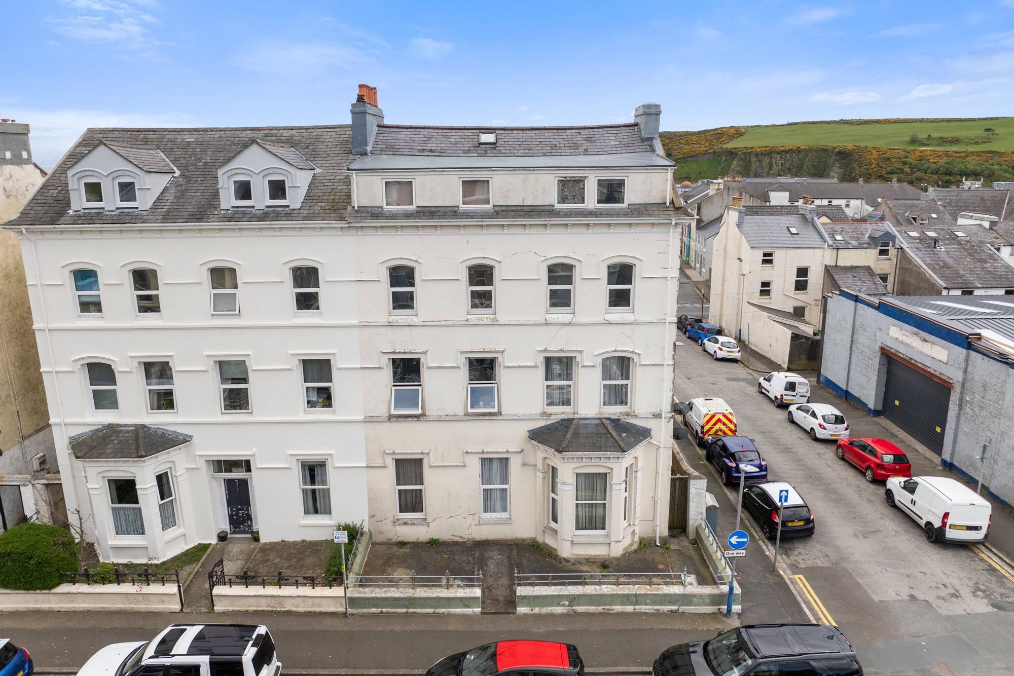3 bed flat for sale in Demesne Road, Douglas, IM1. — Photo 1 of 3