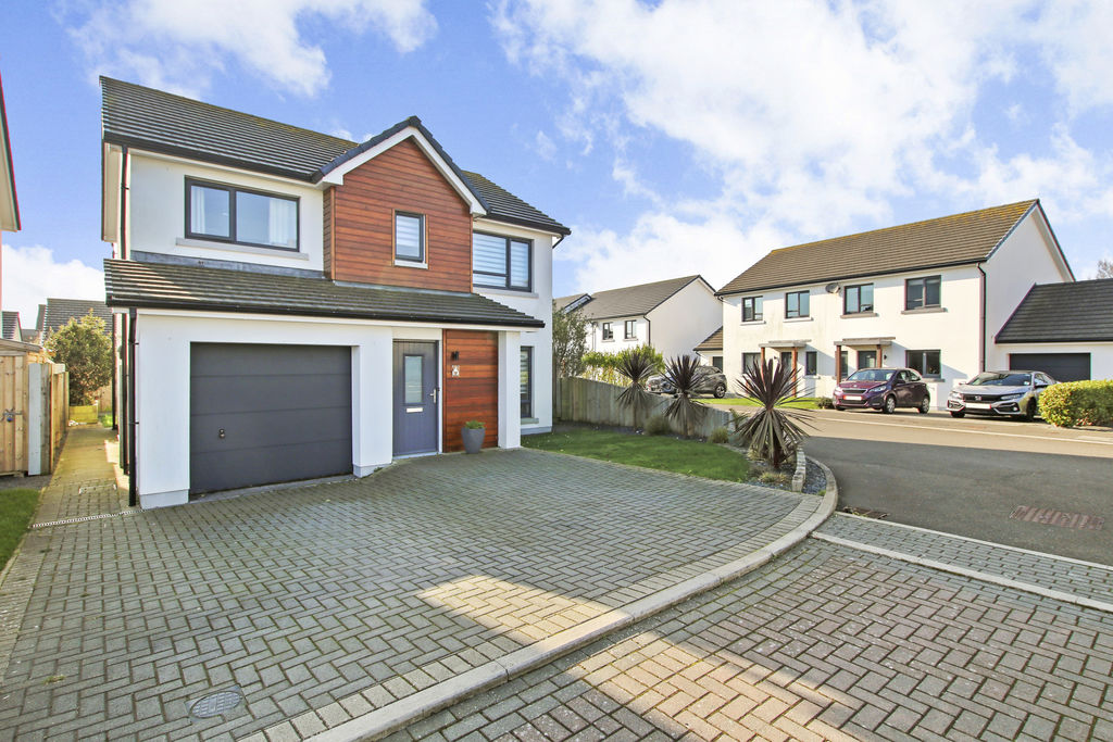 8 Kitterland Lane, Ballakilley, Port Erin IM9 6DX. — Photo 1 of 38