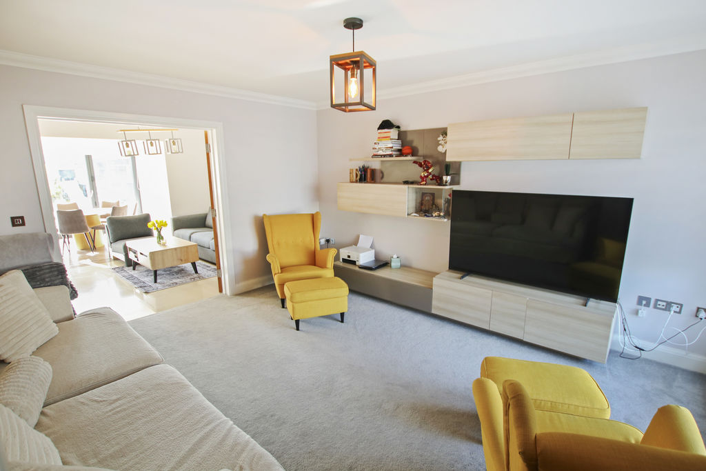 8 Kitterland Lane, Ballakilley, Port Erin IM9 6DX. — Photo 4 of 38