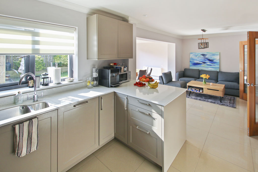 8 Kitterland Lane, Ballakilley, Port Erin IM9 6DX. — Photo 5 of 38