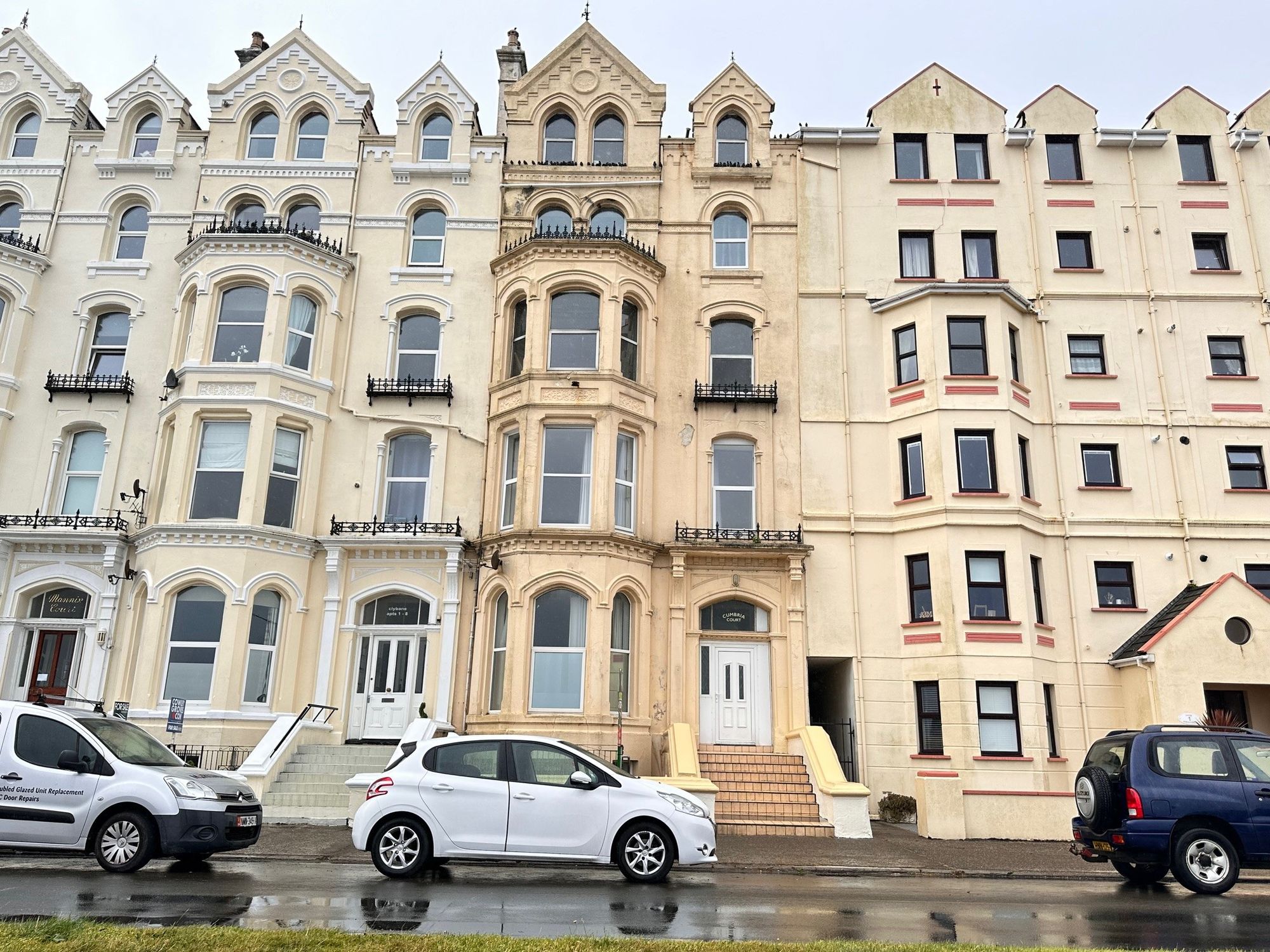 1 bed flat for sale in Mooragh Promenade, Ramsey, IM8. — Photo 1 of 3