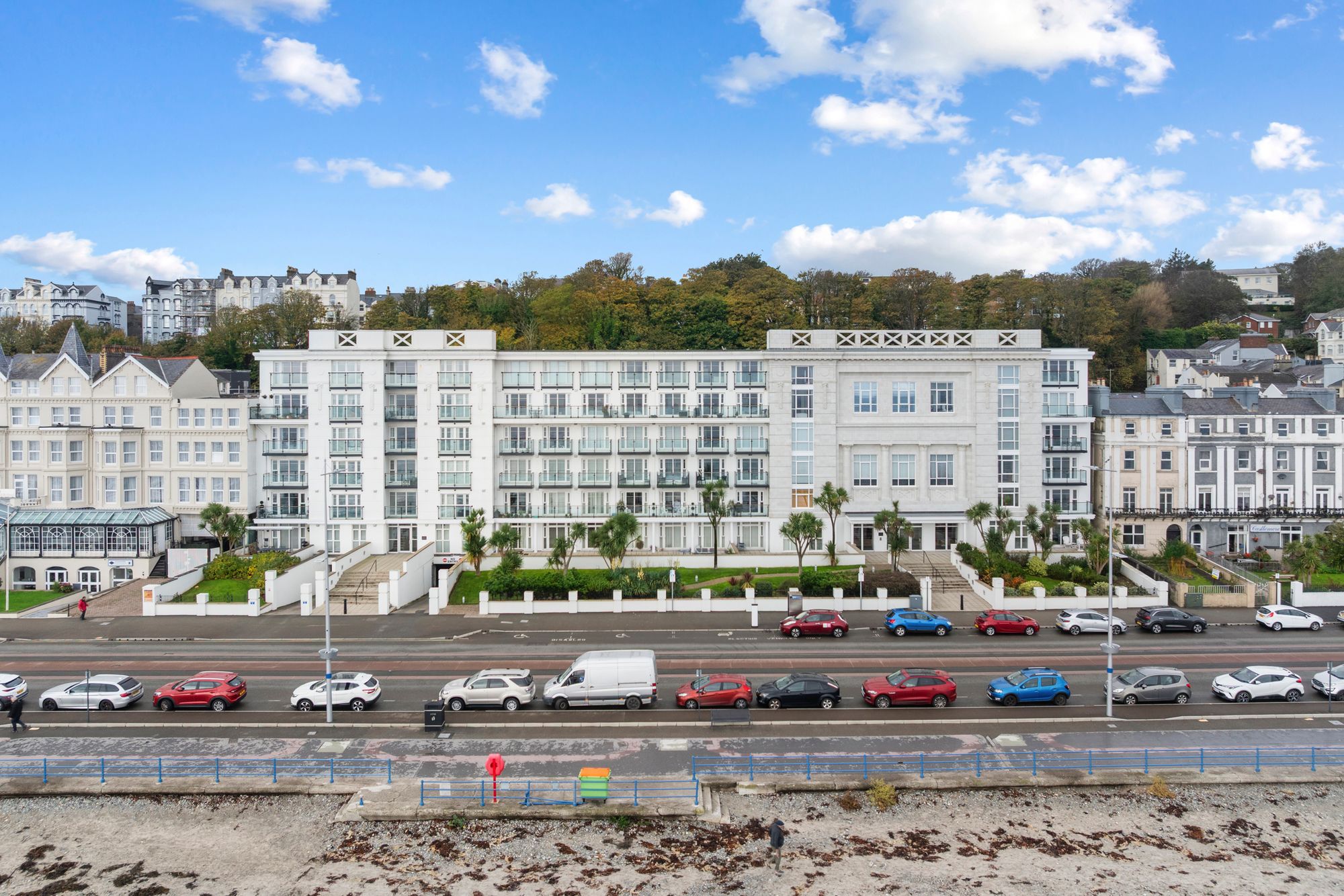1 bed apartment for sale in Central Promenade, Douglas, IM2. — Photo 1 of 3