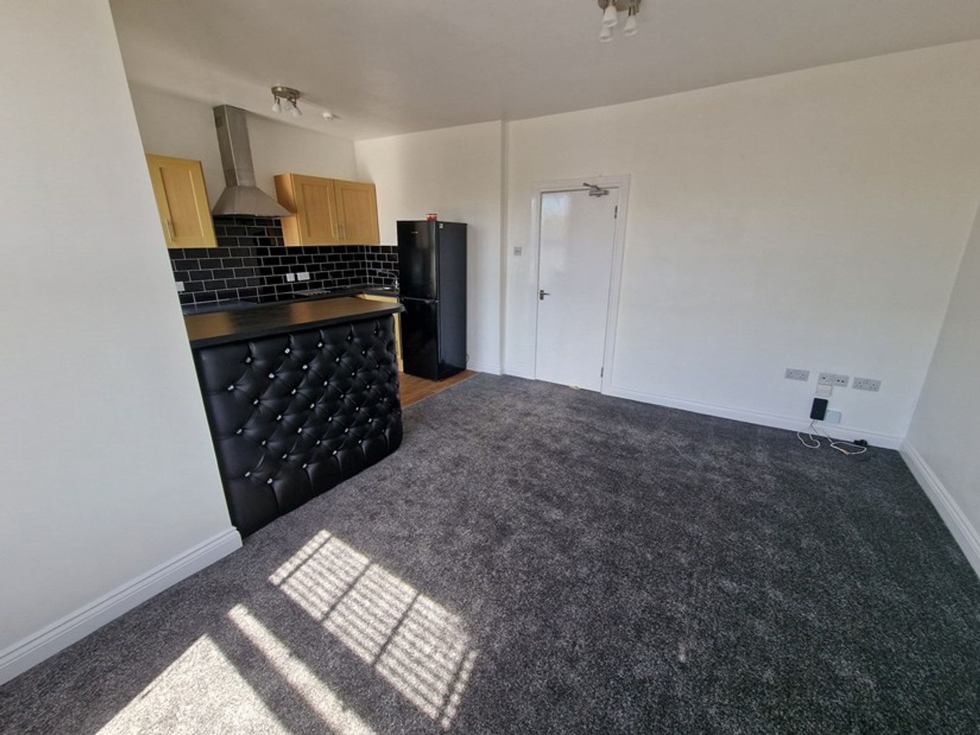 1 bed apartment for sale in Belmont Terrace, Douglas, IM1. — Photo 3 of 3