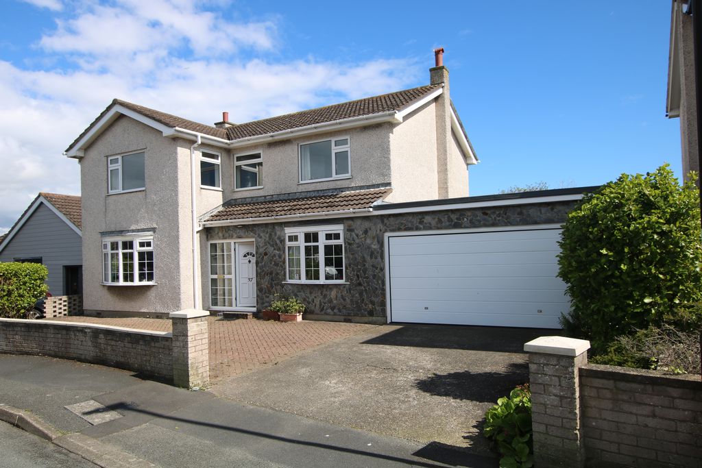 37 Droghadfayle Road, Port Erin IM9 6EN. — Photo 1 of 50