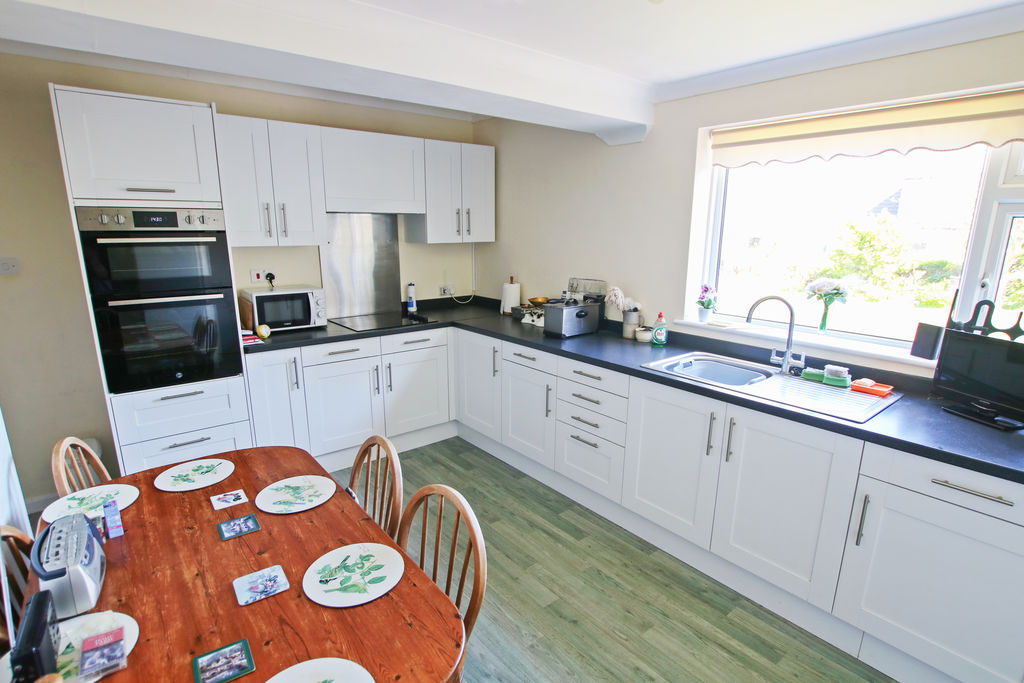 37 Droghadfayle Road, Port Erin IM9 6EN. — Photo 2 of 50