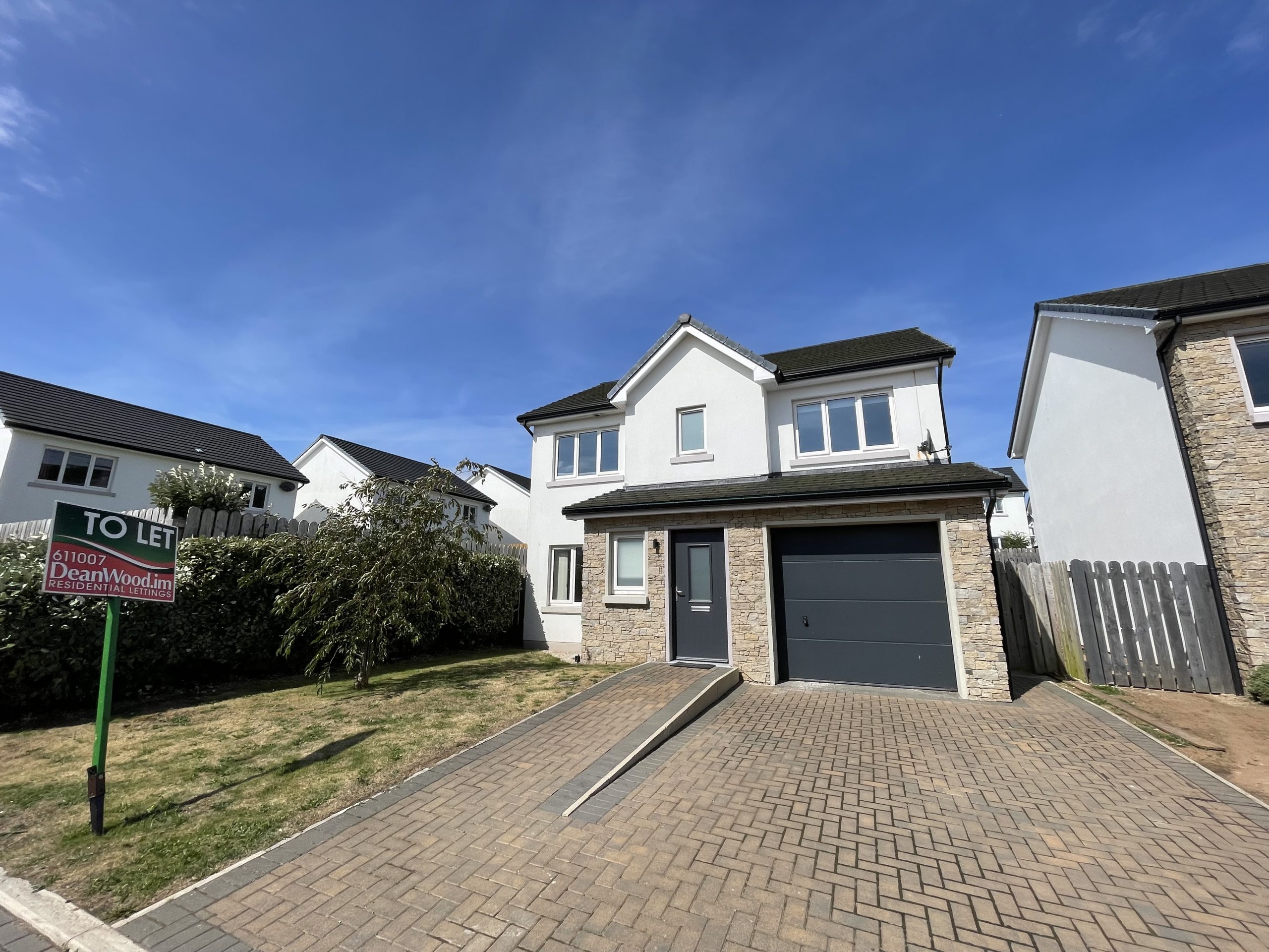Meadow Lane, Slieau Whallian View, Peel, Isle of Man, IM5 1QU. — Photo 1 of 15